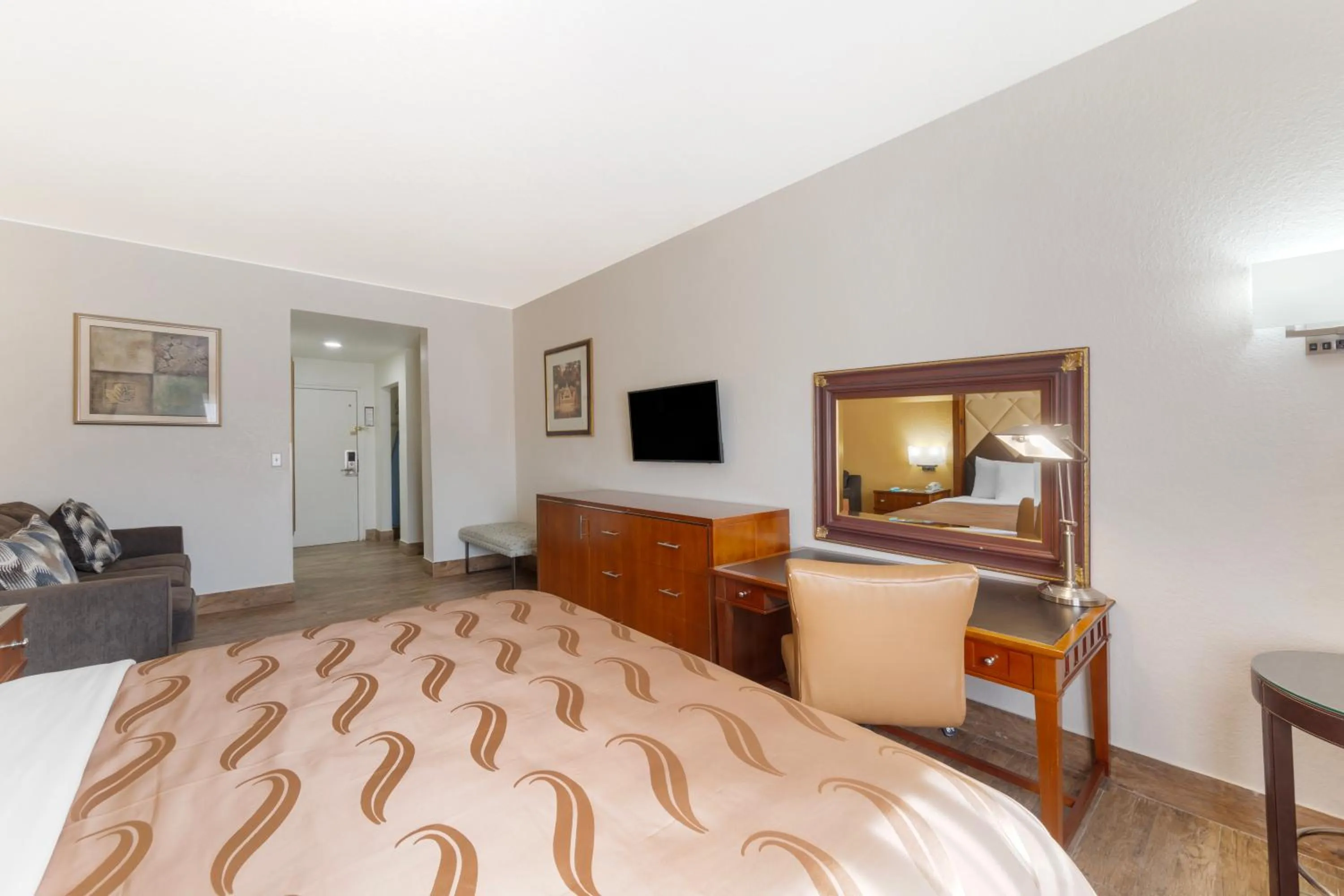 Bed in Quality Inn Florida City - Gateway to the Keys