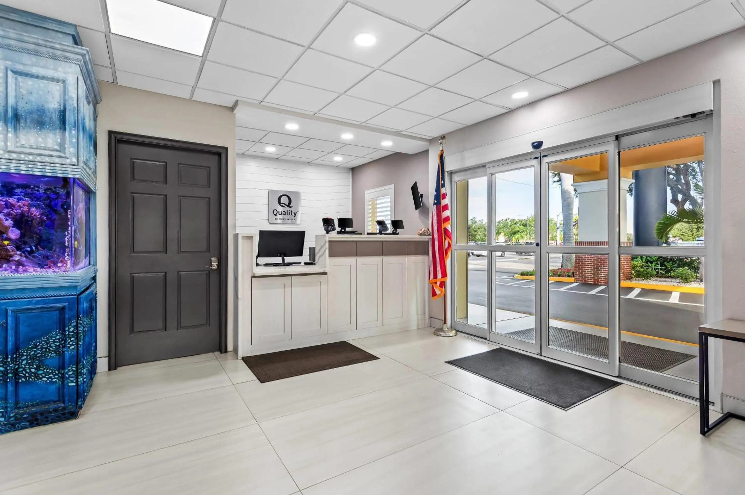 Lobby or reception in Quality Inn Tampa Airport - Cruise Port