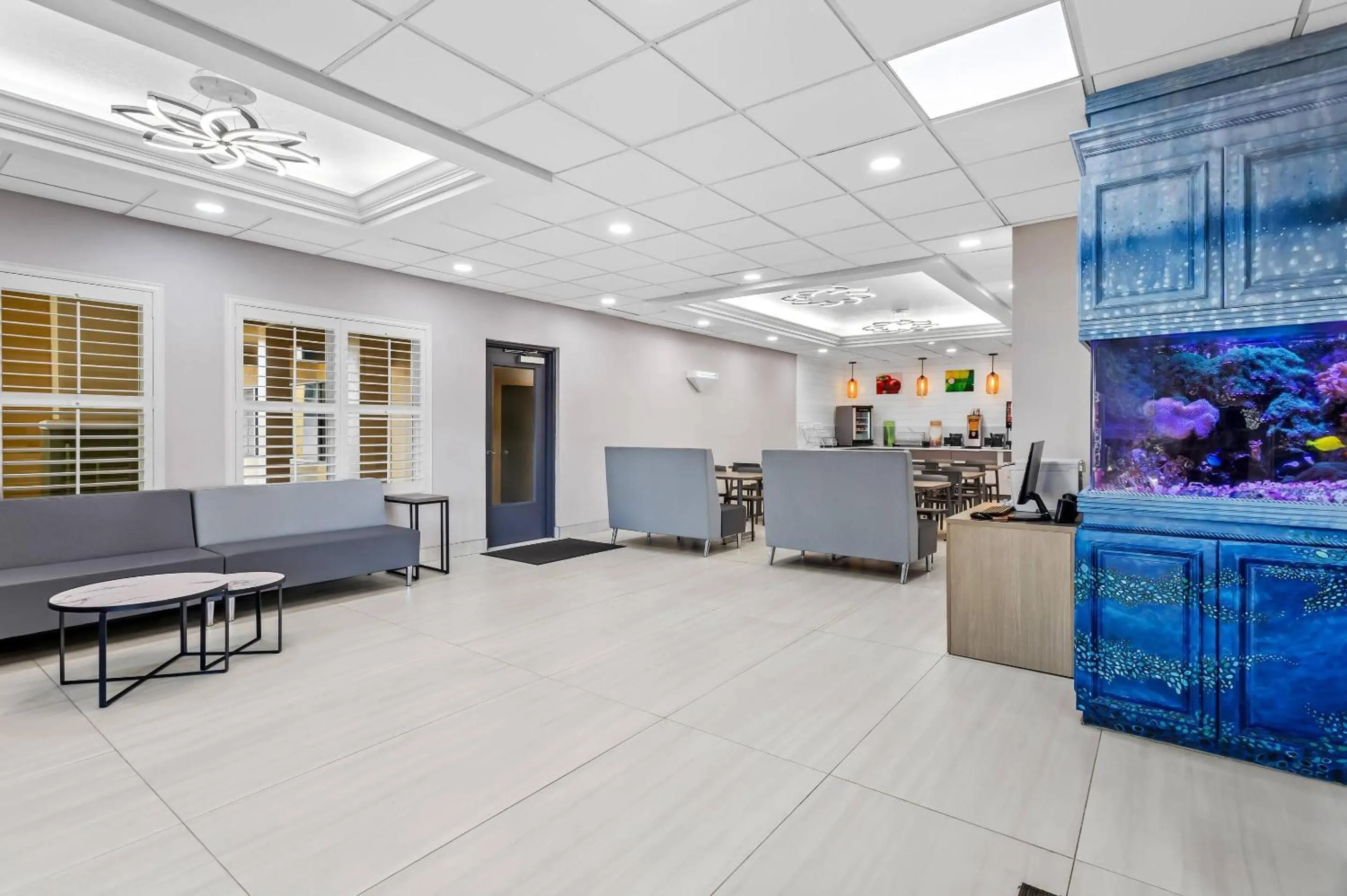 Lobby or reception in Quality Inn Tampa Airport - Cruise Port