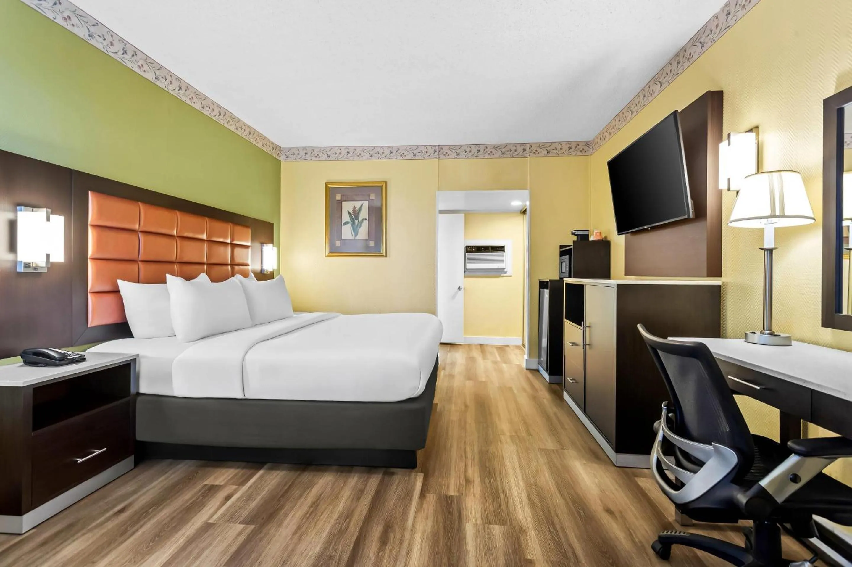 Bedroom, Bed in Quality Inn Tampa Airport - Cruise Port