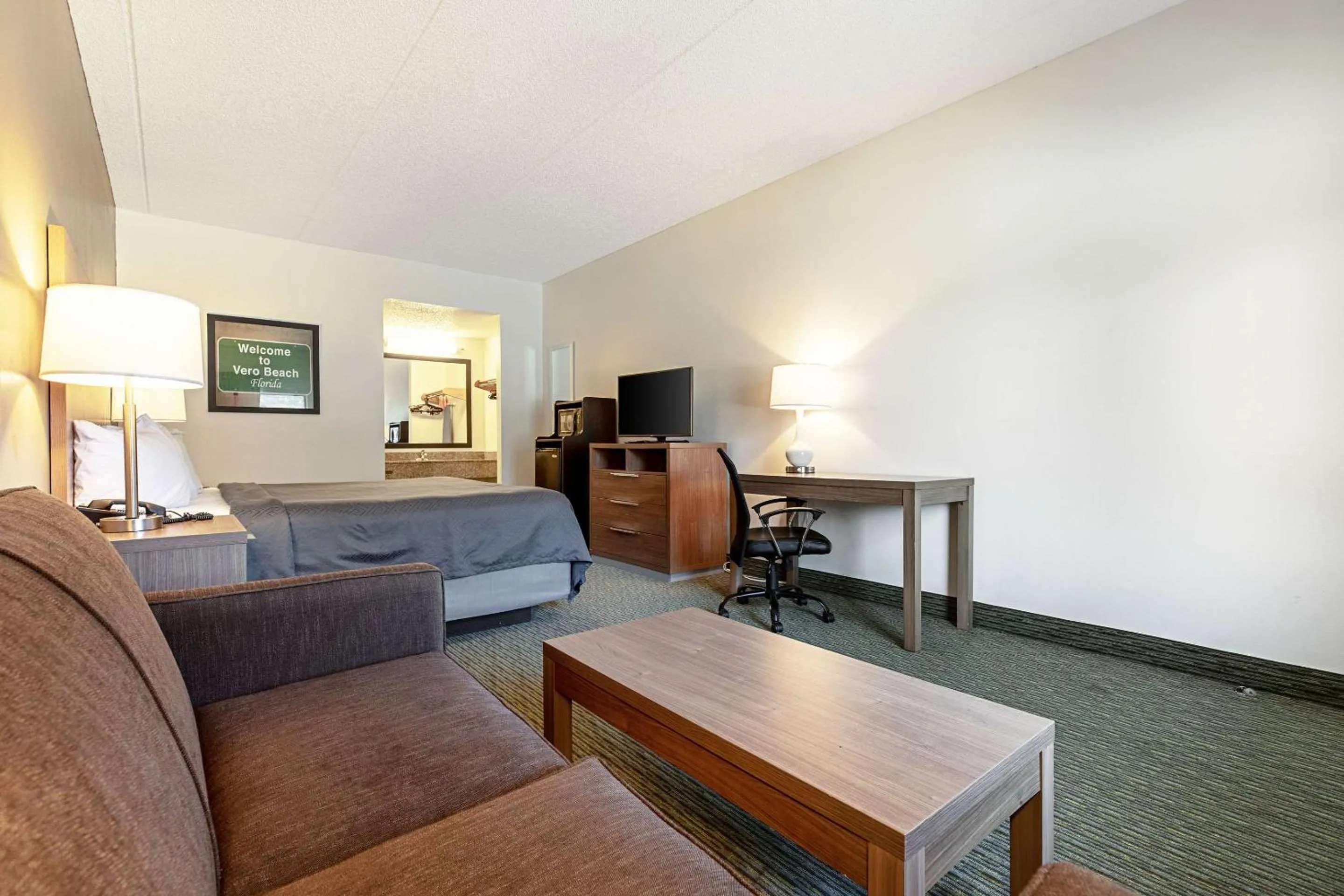 Photo of the whole room in Econo Lodge Vero Beach - Downtown
