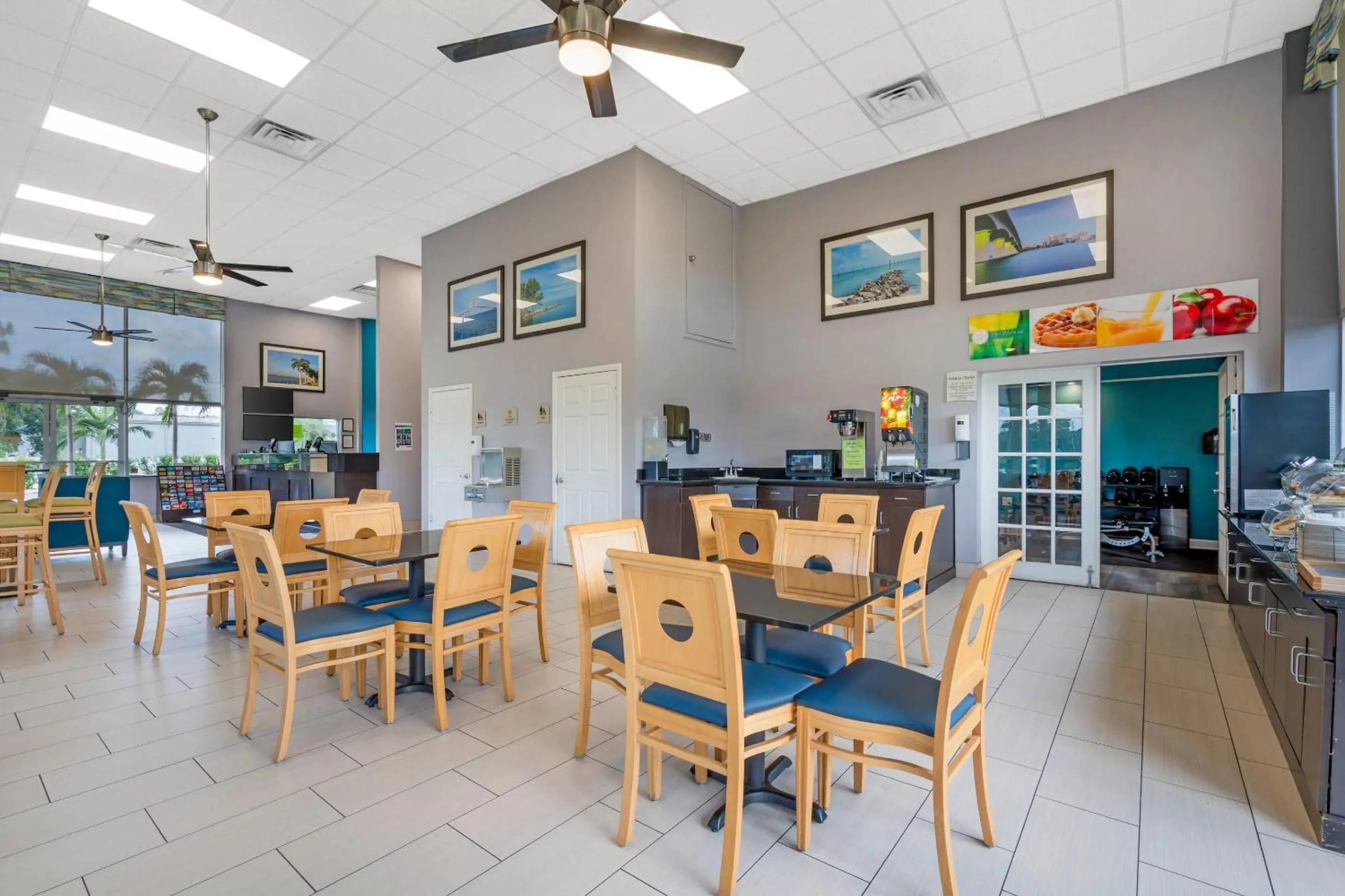 Breakfast in Quality Inn Bradenton North I-75