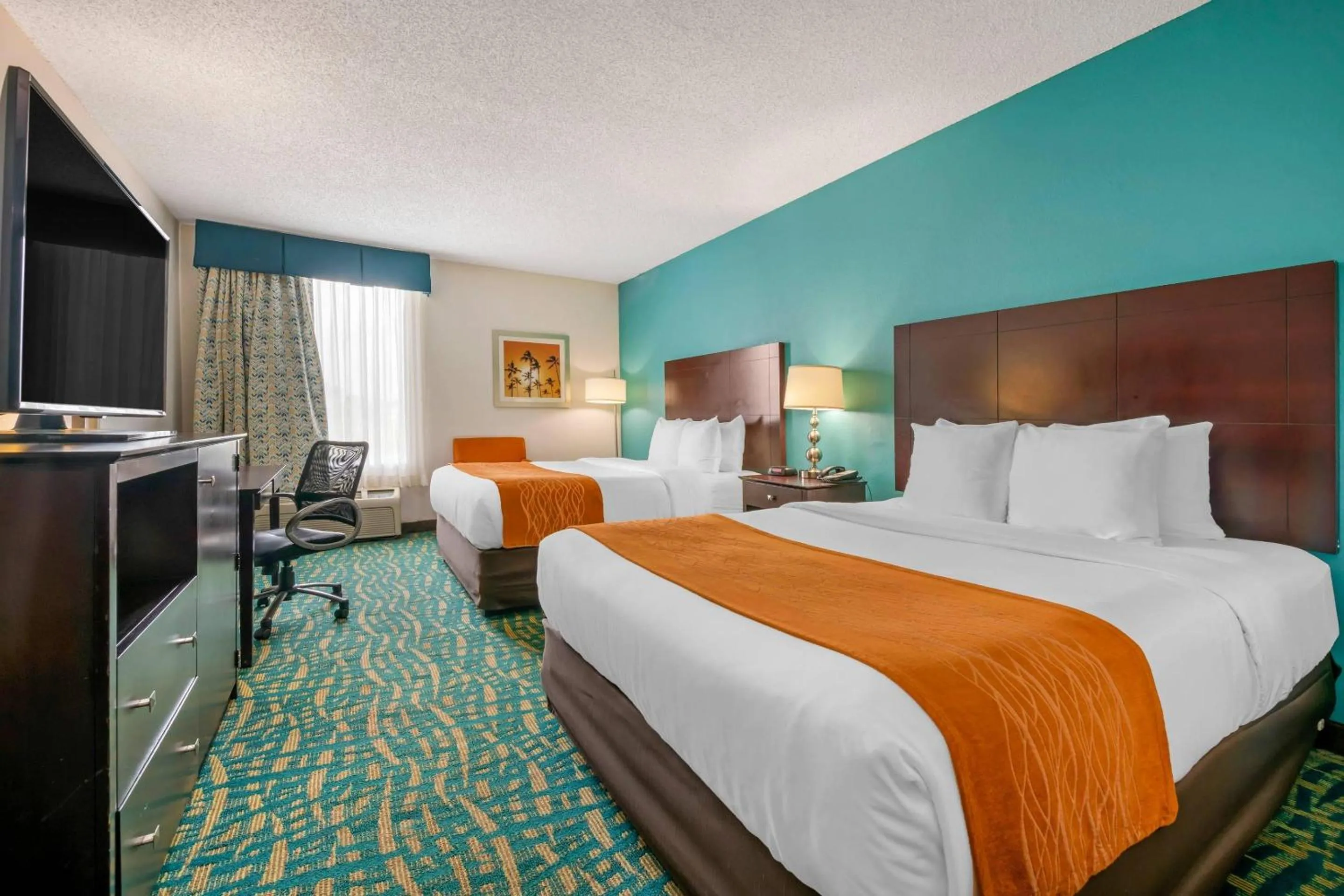 Bedroom, Bed in Comfort Inn & Suites Fort Lauderdale West Turnpike