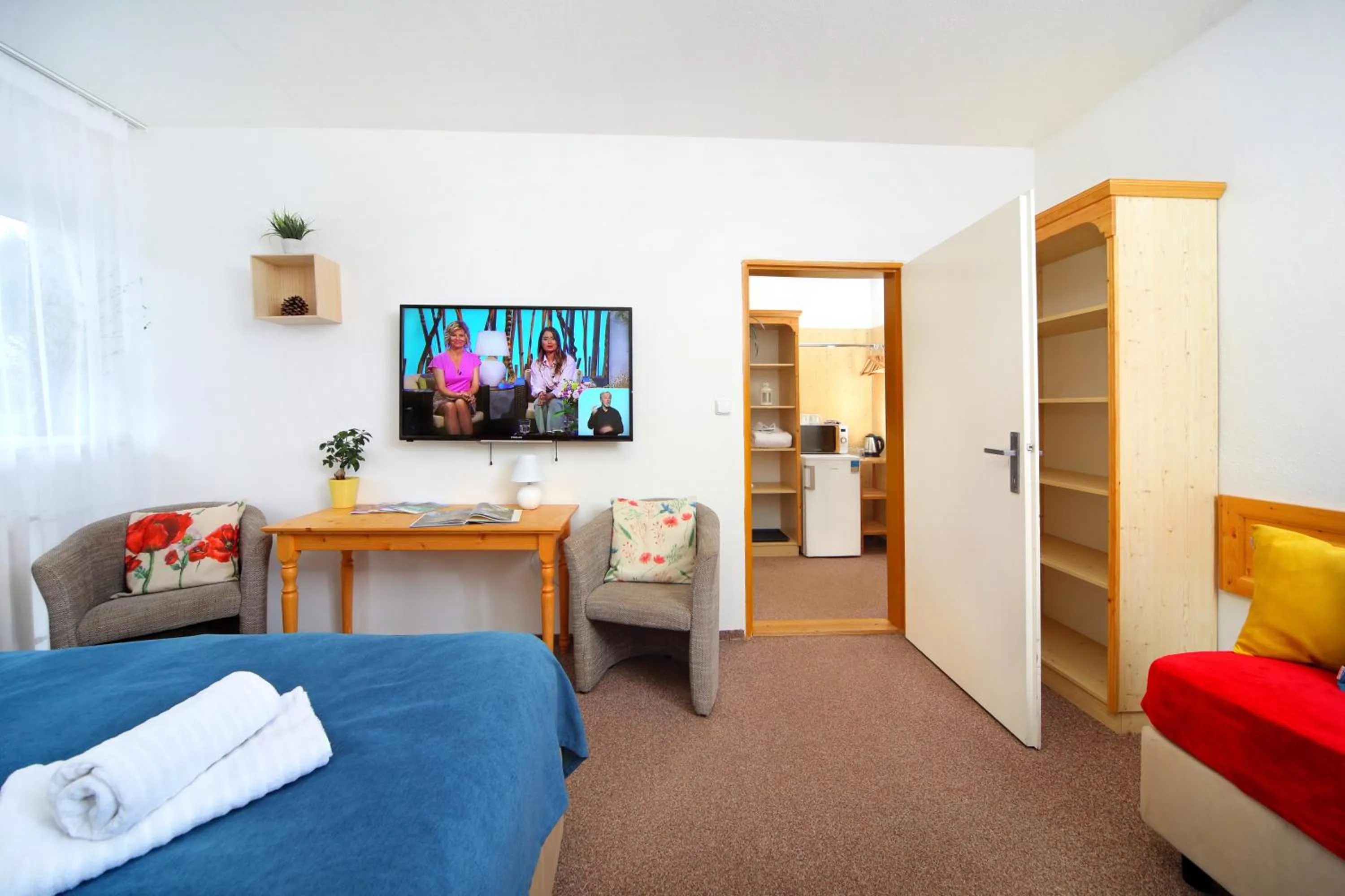 Bedroom, Bed in Hotel Lenka