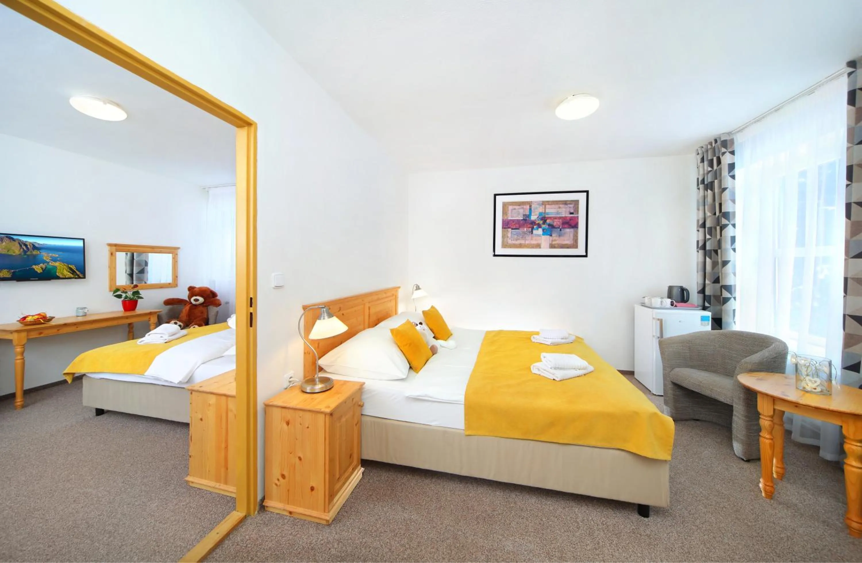 Photo of the whole room, Bed in Hotel Lenka