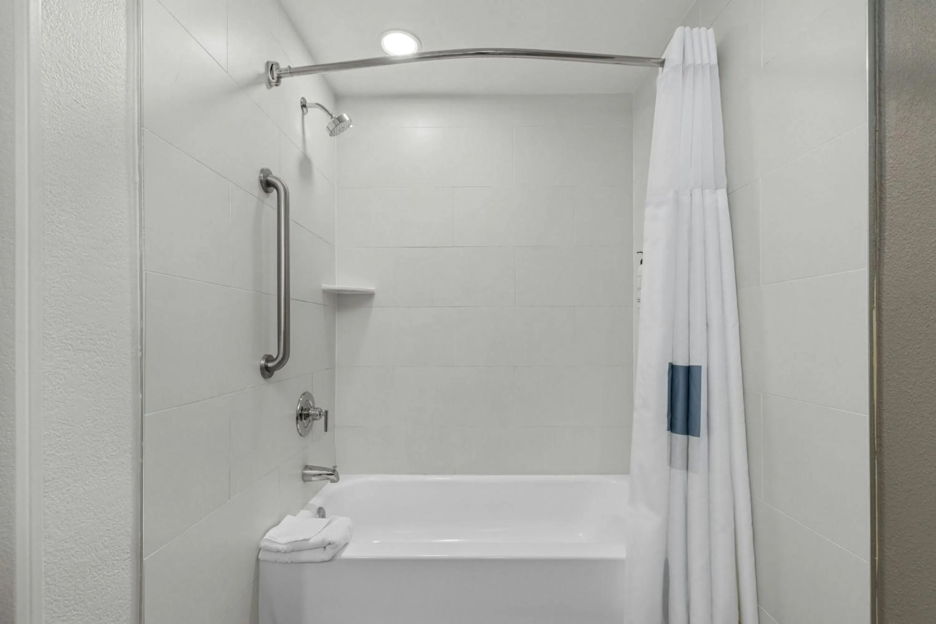 Bathroom in City Express by Marriott Yulee