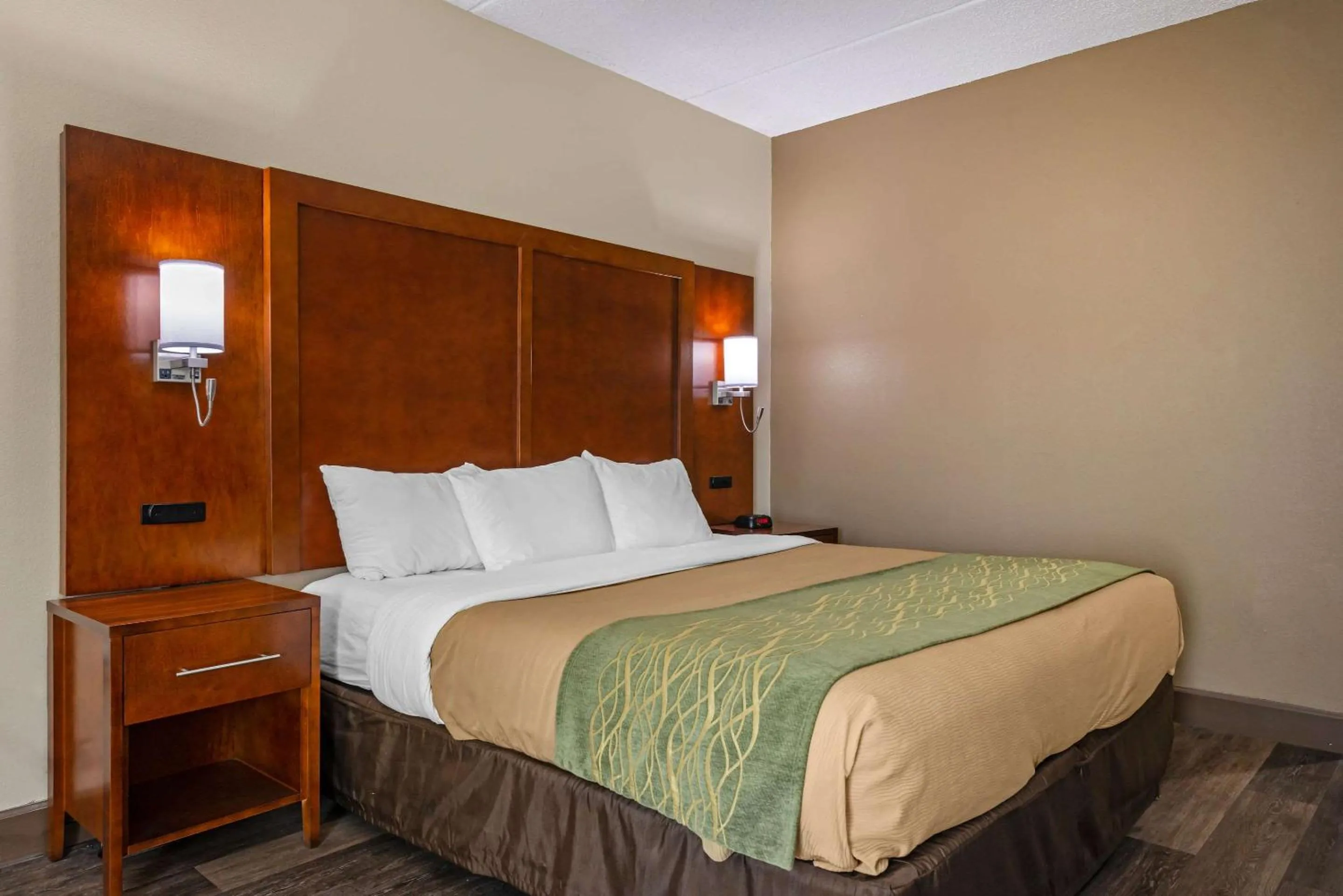 Bedroom, Bed in Comfort Inn Yulee - Fernandina Beach