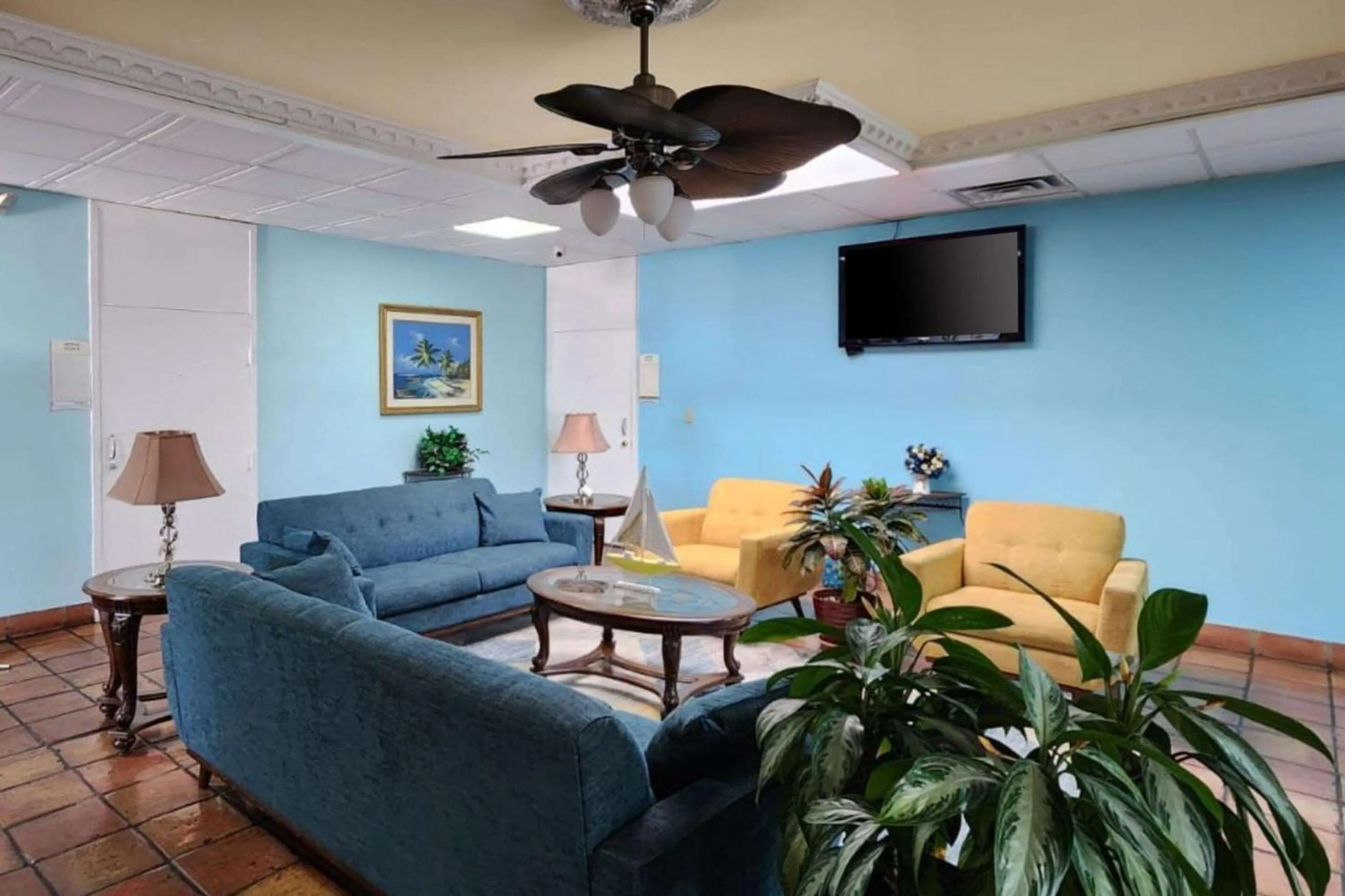 Lobby or reception in Quality Inn & Suites Gulf Breeze Bayside near Pensacola Beach