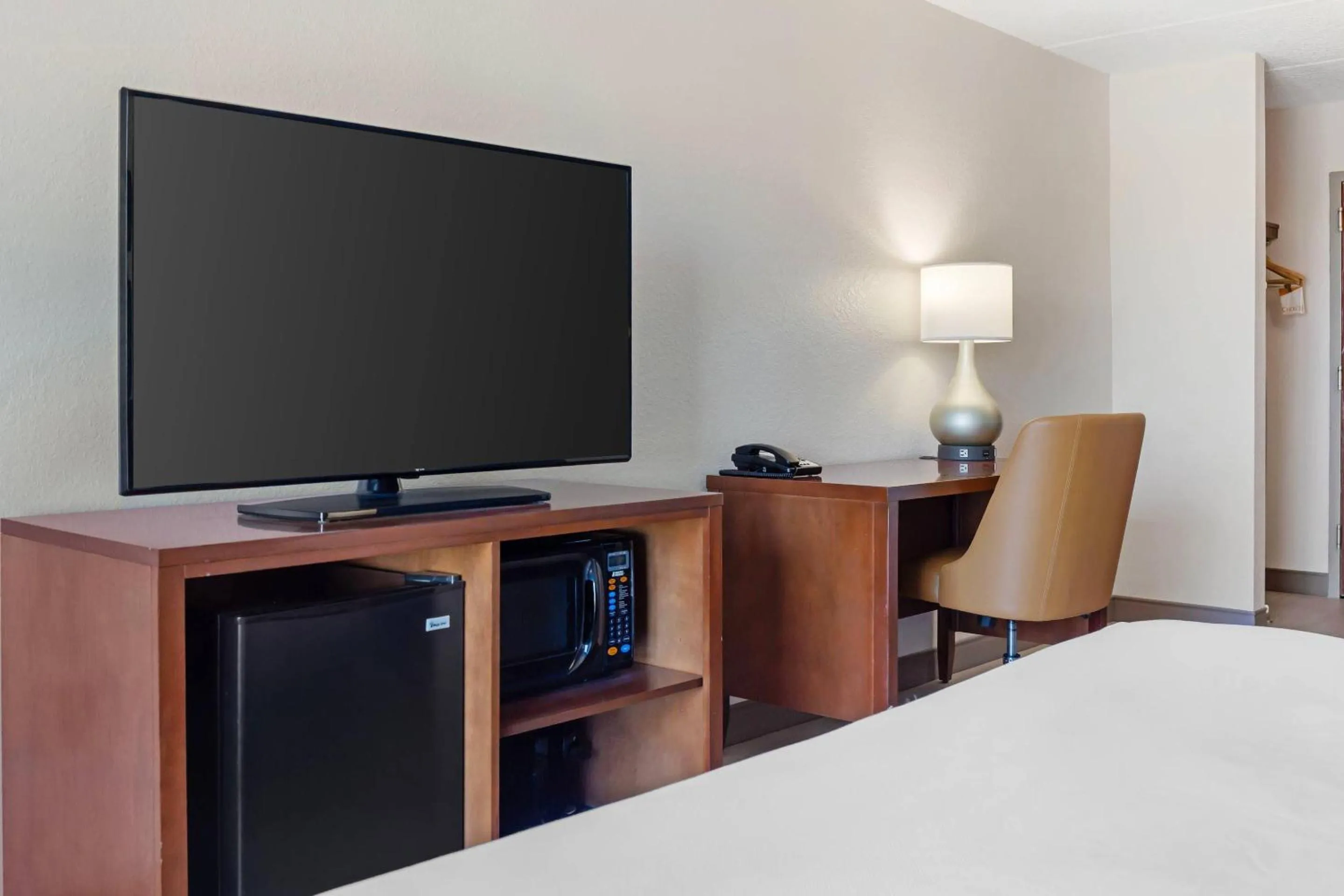 Bedroom, Bed in Comfort Inn & Suites Orlando North