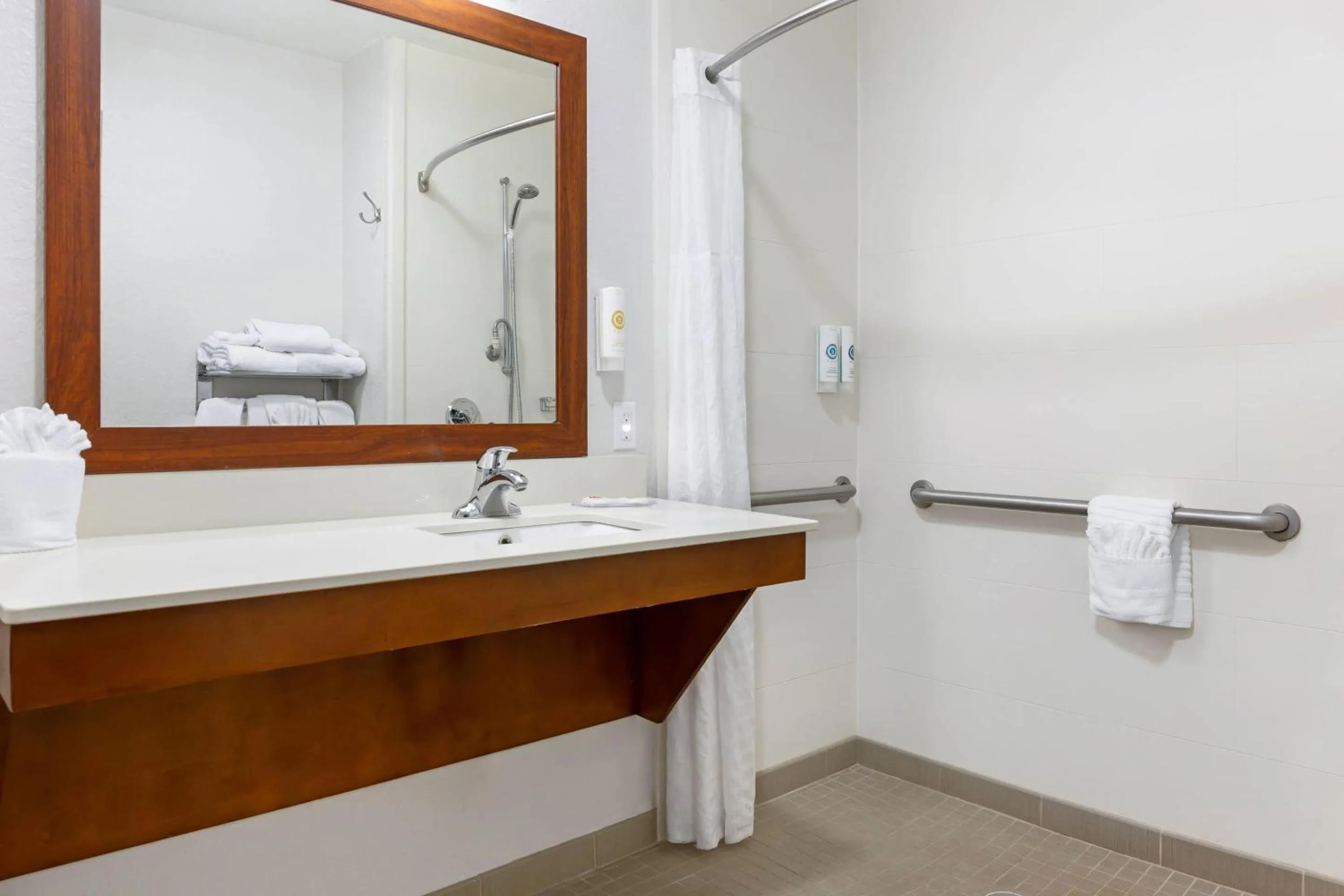 Bedroom in Comfort Inn & Suites Orlando North