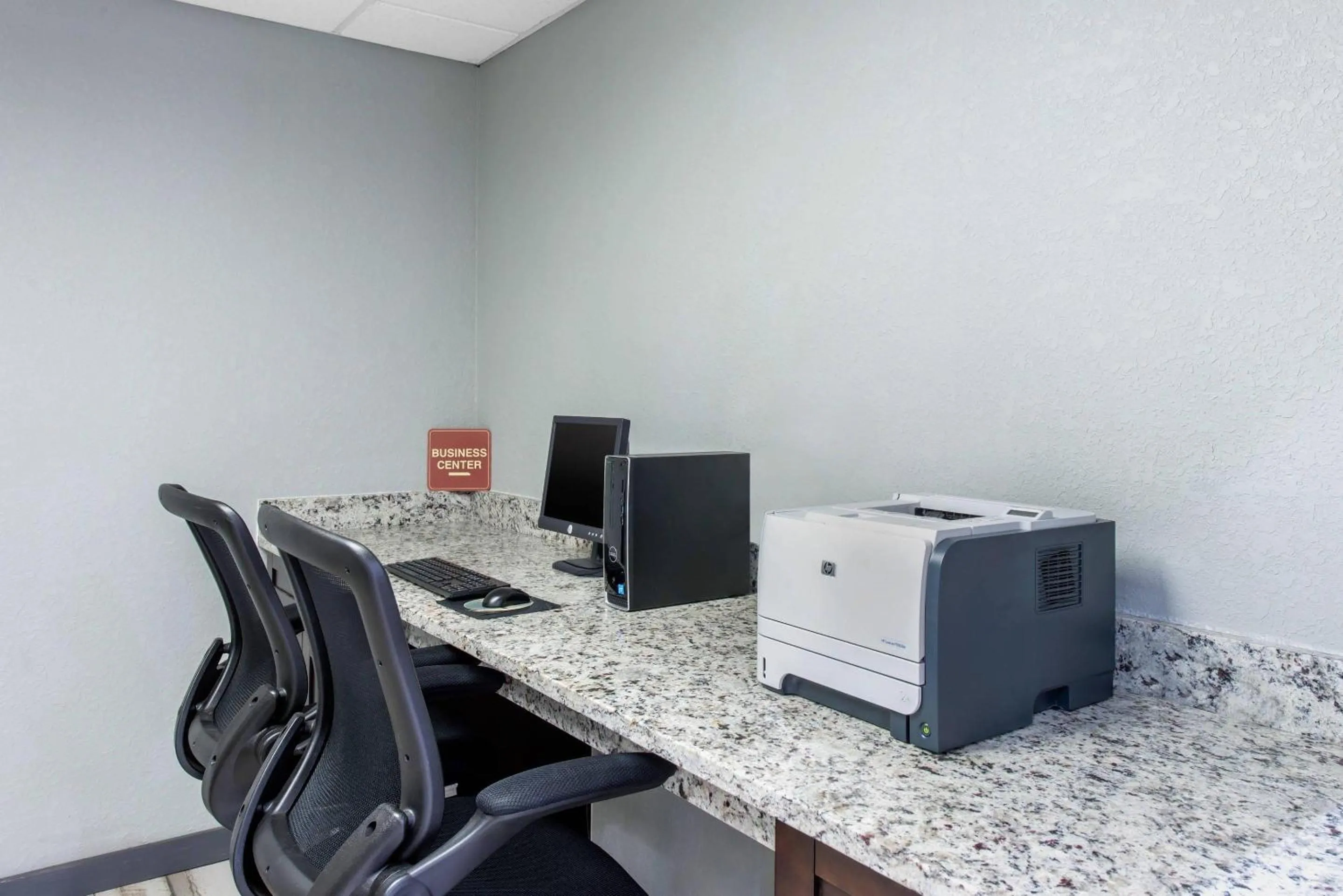 Business facilities in Quality Inn & Suites Brooksville I-75-Dade City