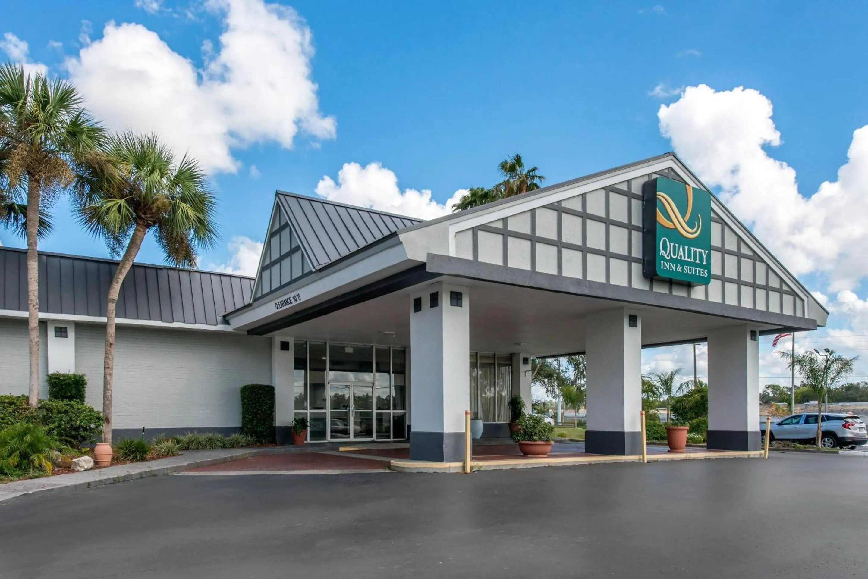 Property building in Quality Inn & Suites Brooksville I-75-Dade City
