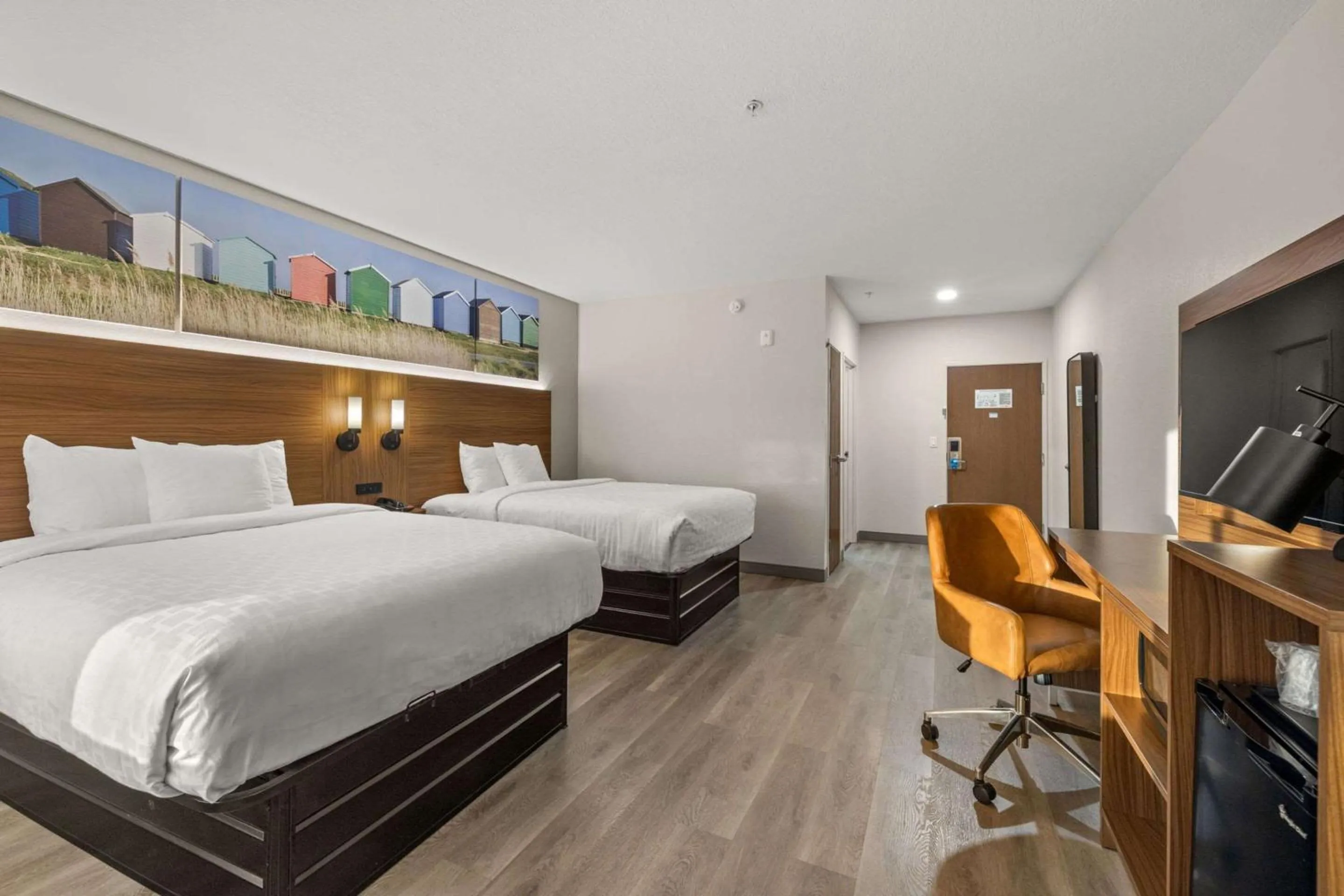 Bedroom, Bed in Clarion Pointe Lakeland I-4