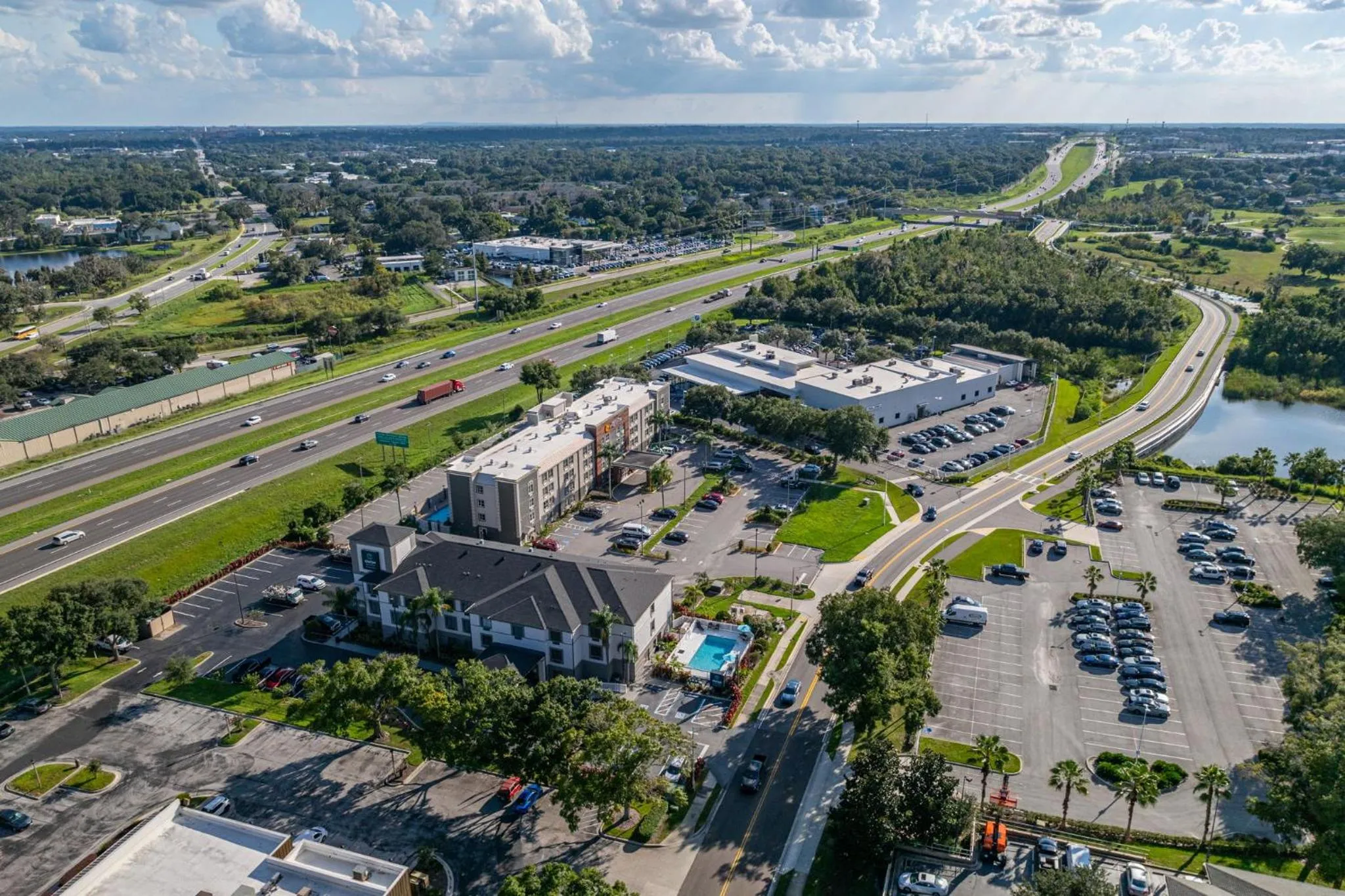 Property building in Clarion Pointe Lakeland I-4