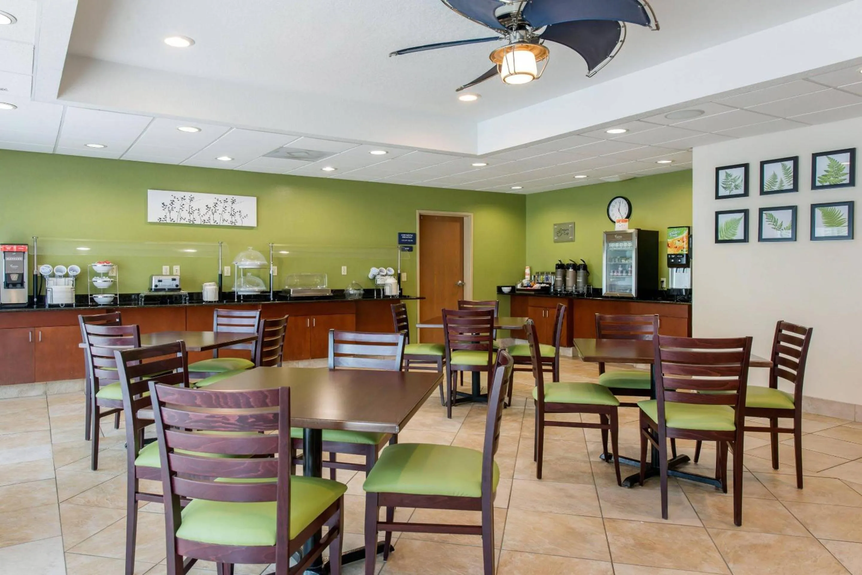 Breakfast in Sleep Inn & Suites Port Charlotte-Punta Gorda