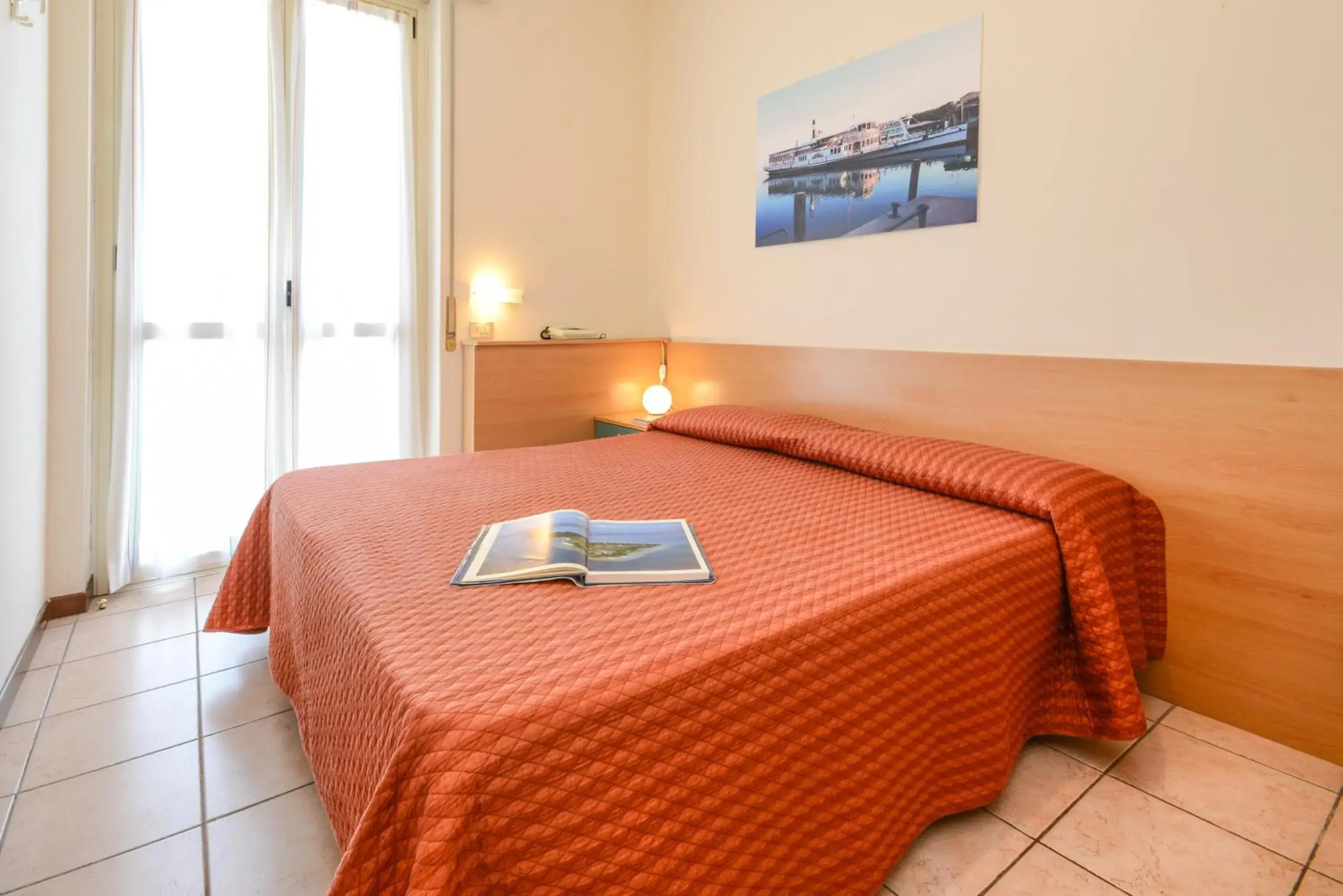 Economy Double Room in Hotel Miramar Economy Double Room in Hotel Miramar