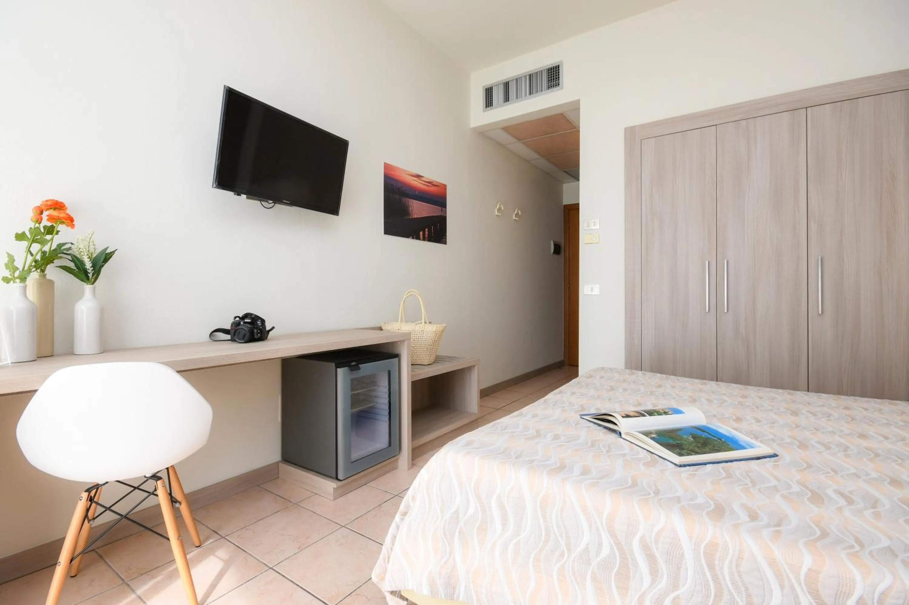 Bedroom, Bed in Hotel Miramar