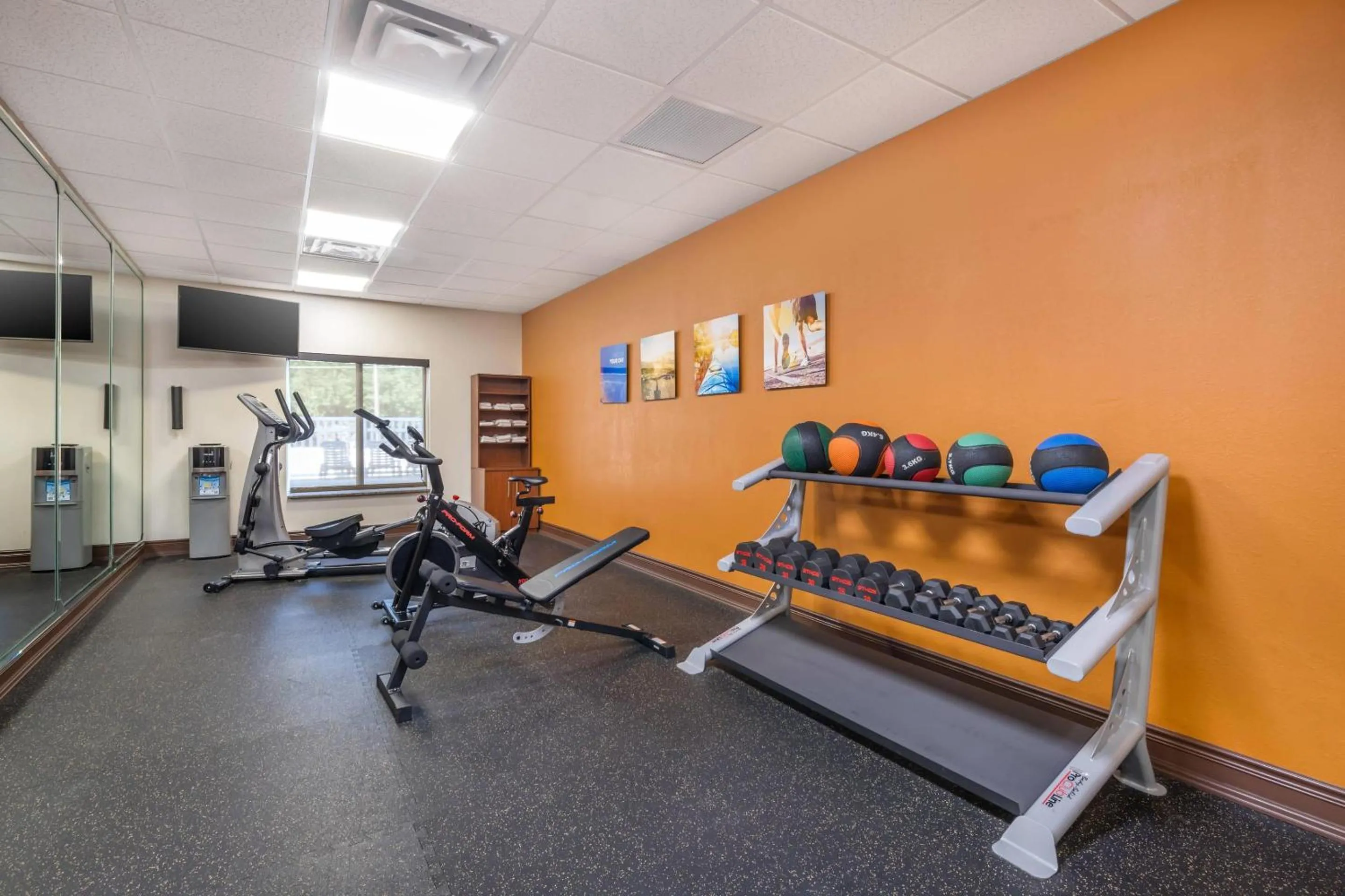 Fitness centre/facilities in Comfort Suites Ocala North