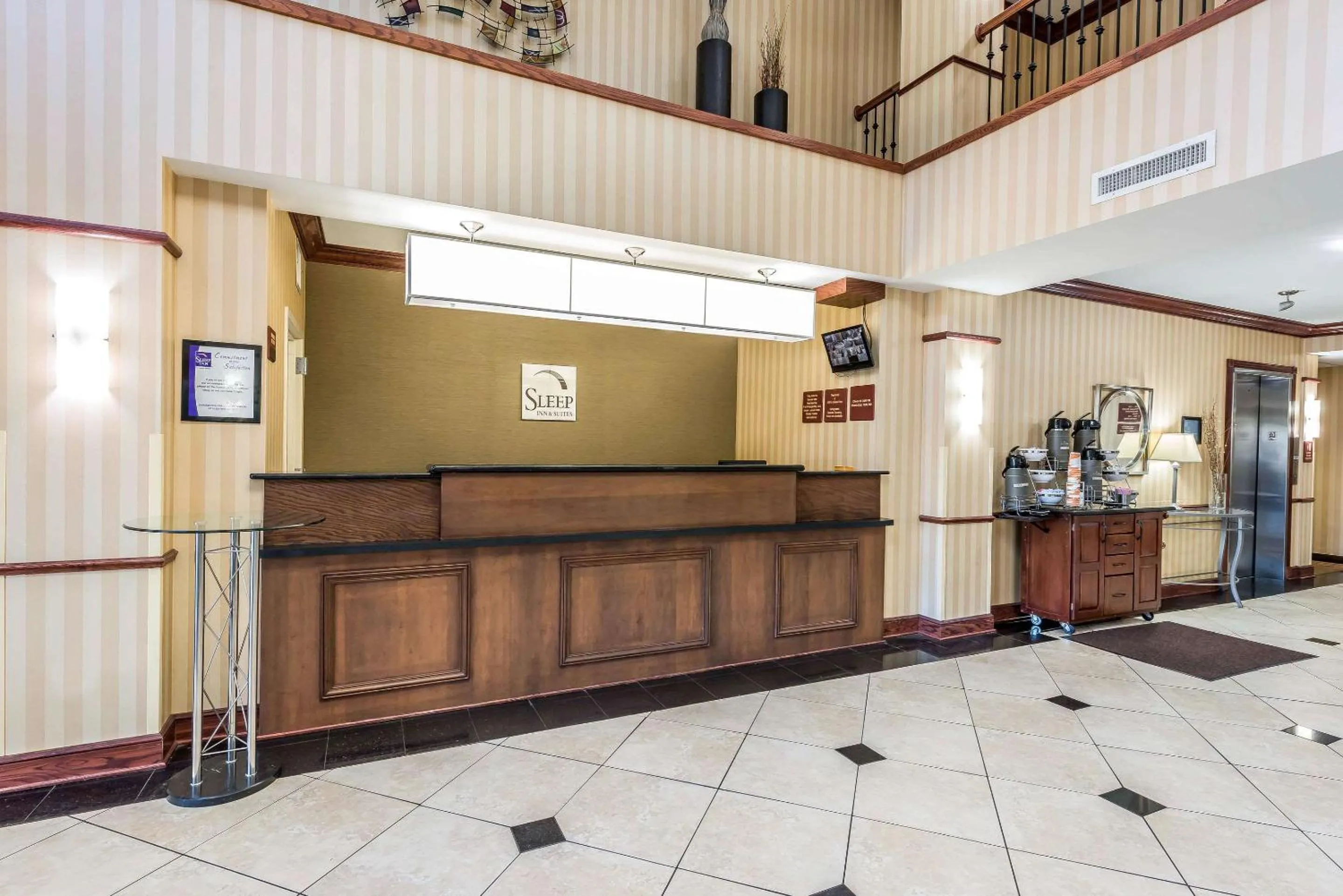 Lobby or reception in Sleep Inn & Suites University-Shands