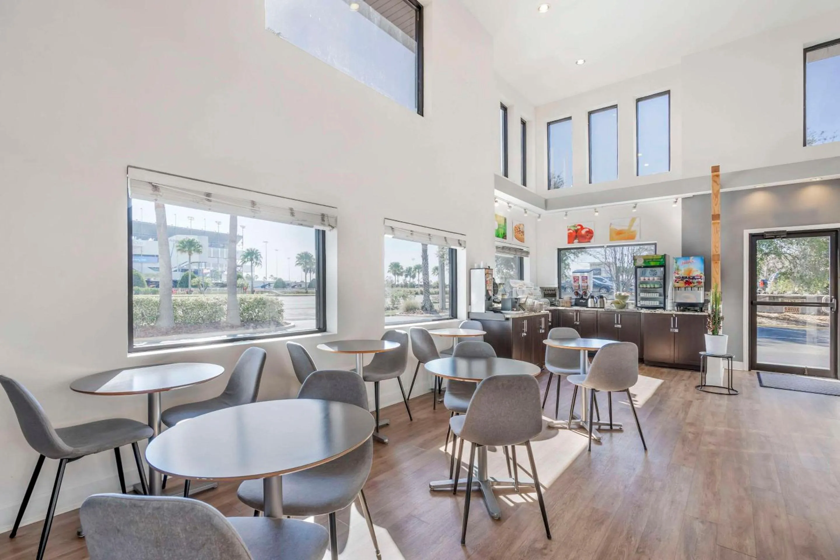 Breakfast in Quality Inn Daytona Speedway - I-95