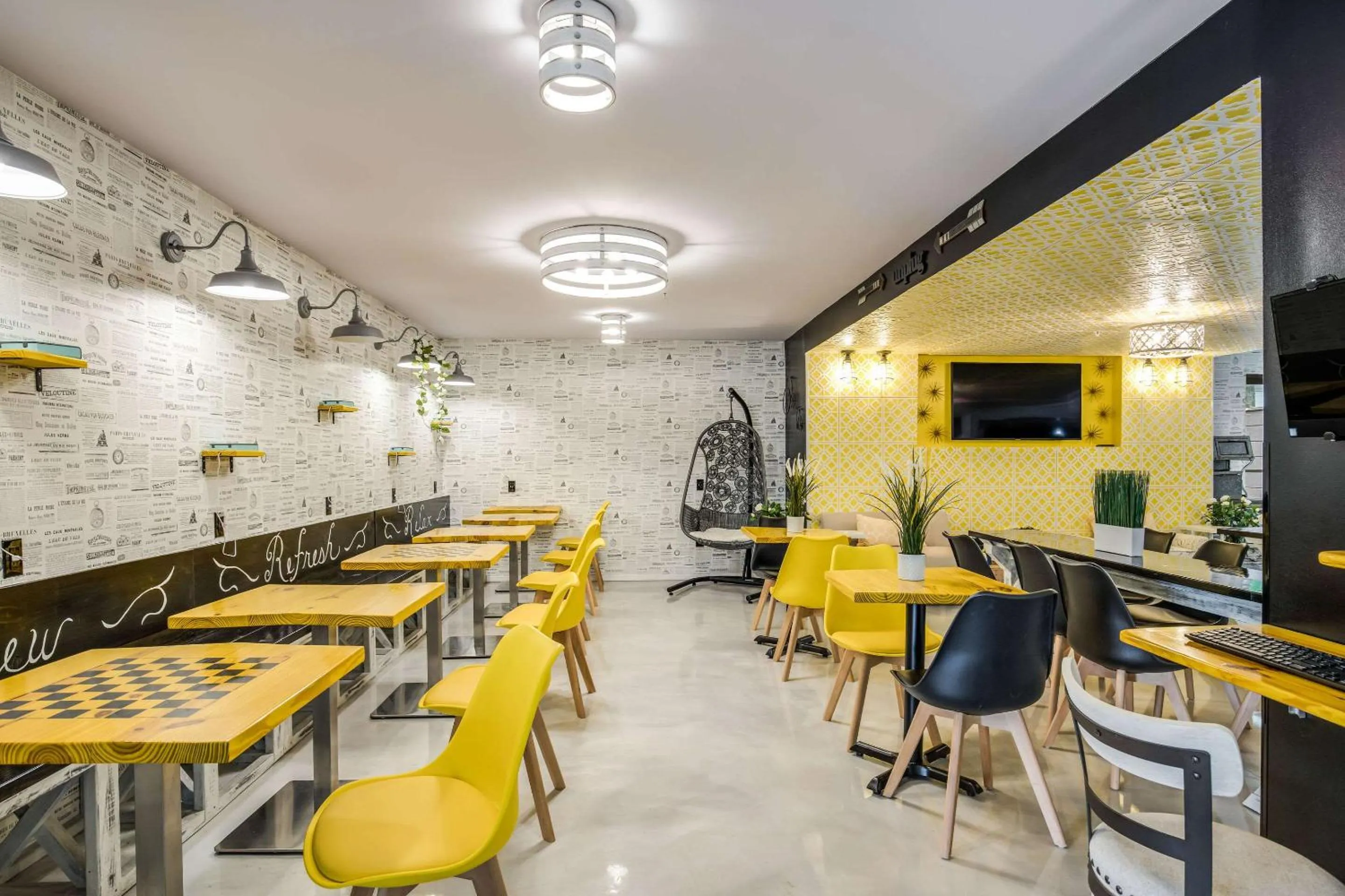 Breakfast in Clarion Pointe Tallahassee-State Capitol