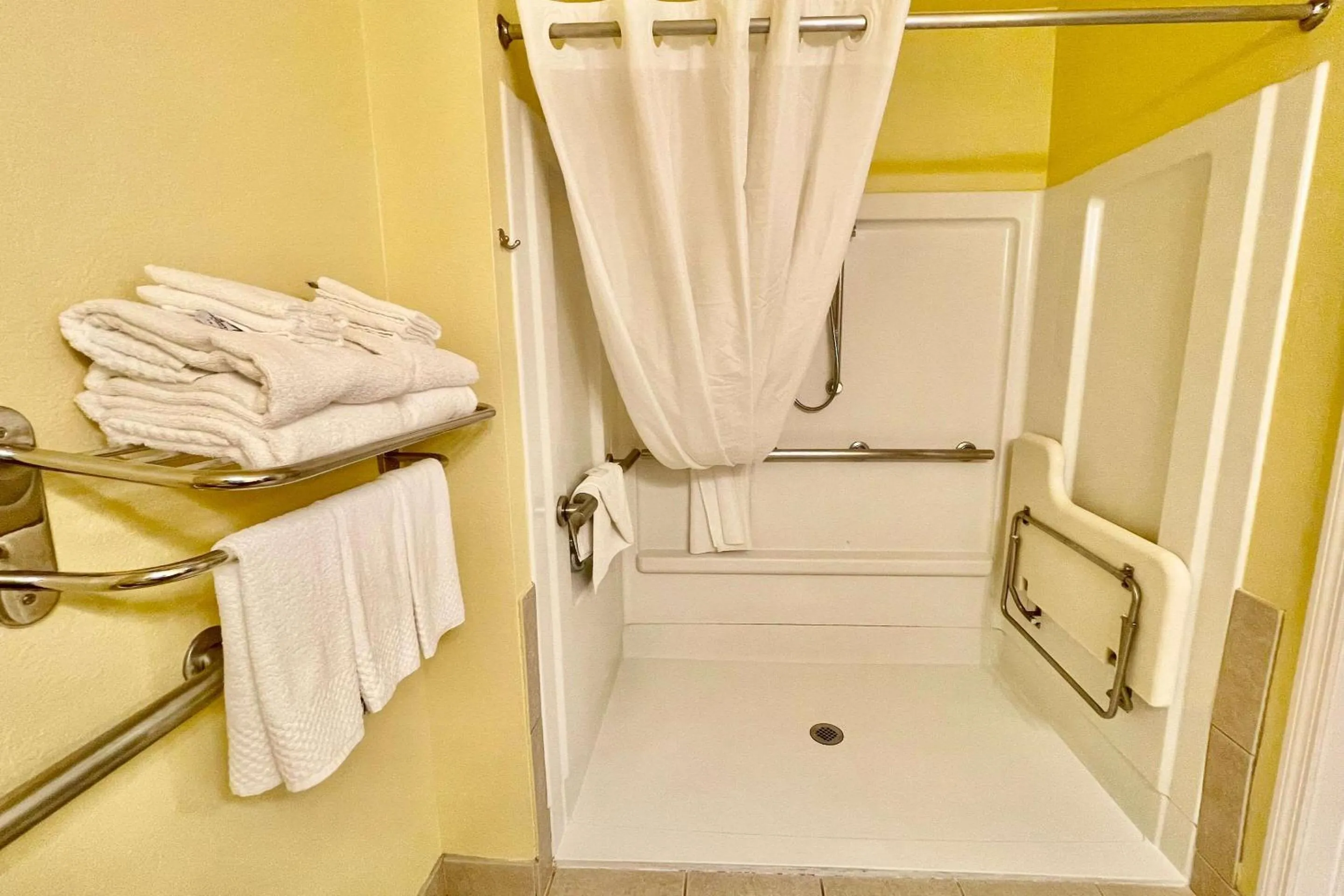 Bedroom in Suburban Studios Fort Myers Cape Coral