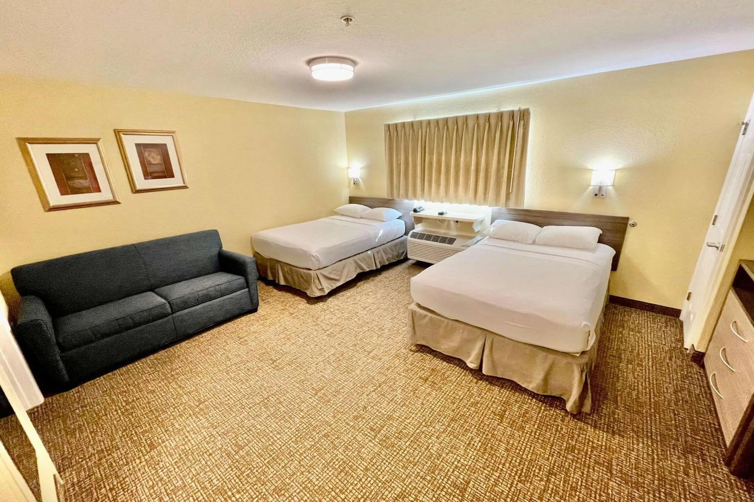 Bedroom, Bed in Suburban Studios Fort Myers Cape Coral