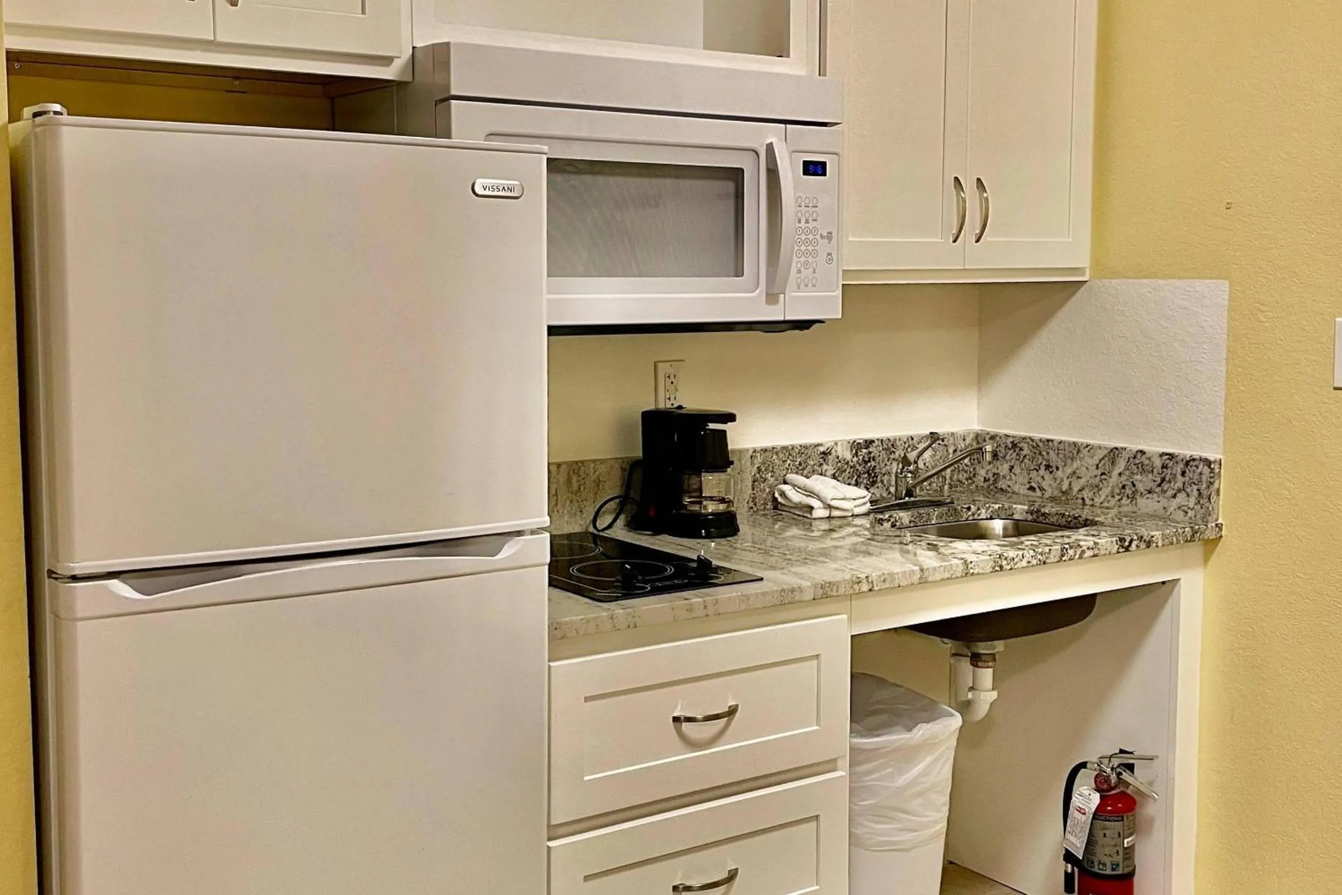 Bedroom in Suburban Studios Fort Myers Cape Coral