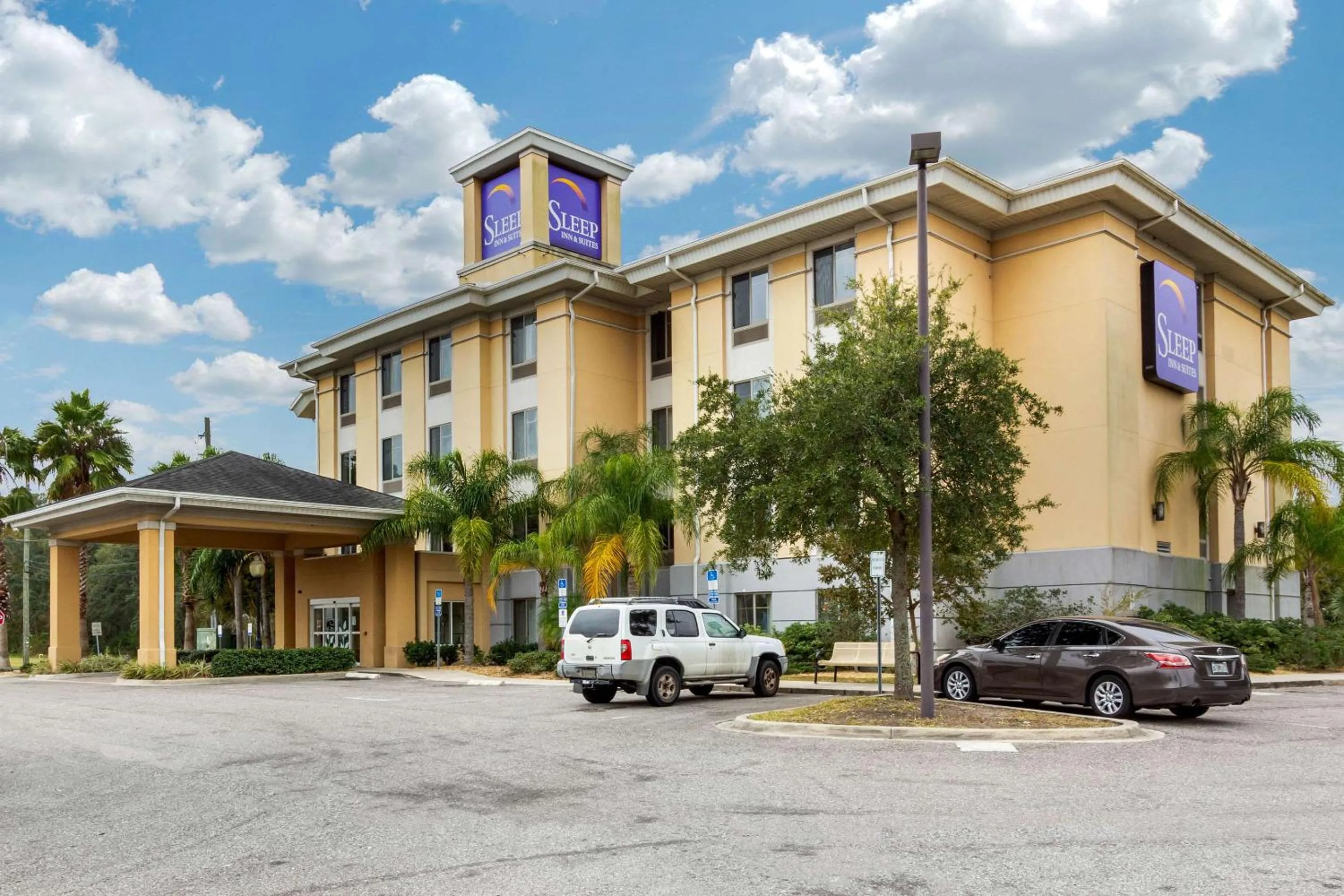 Property building in Sleep Inn & Suites Jacksonville West