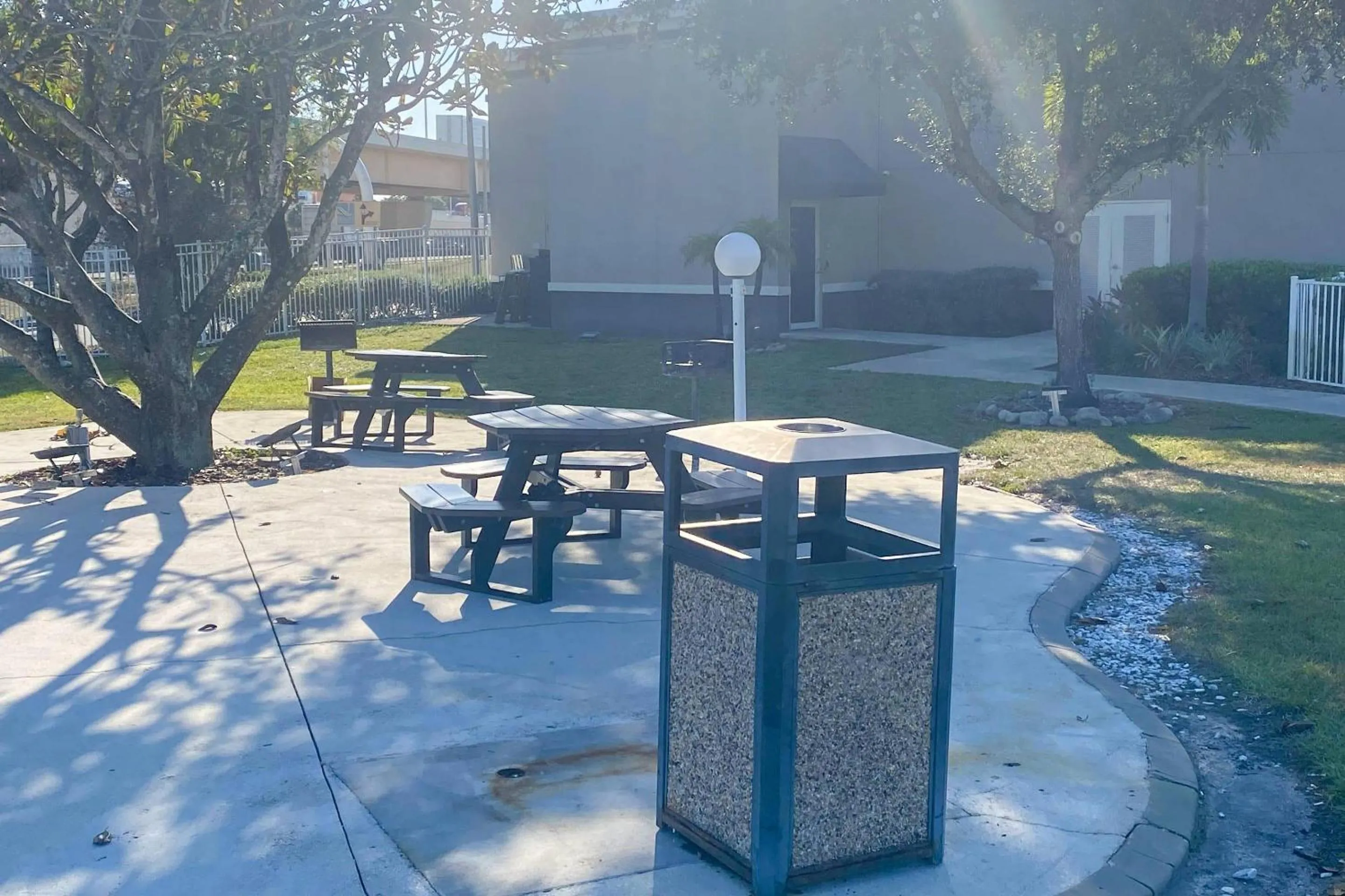 Swimming pool in Quality Inn & Suites Tampa near Fairgrounds and Casino