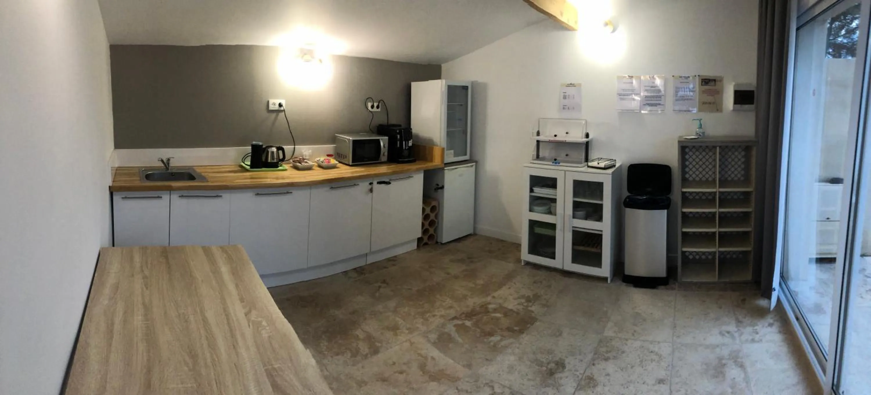 Restaurant/places to eat in Lou Meinado, un concept "comme à l'hôtel"