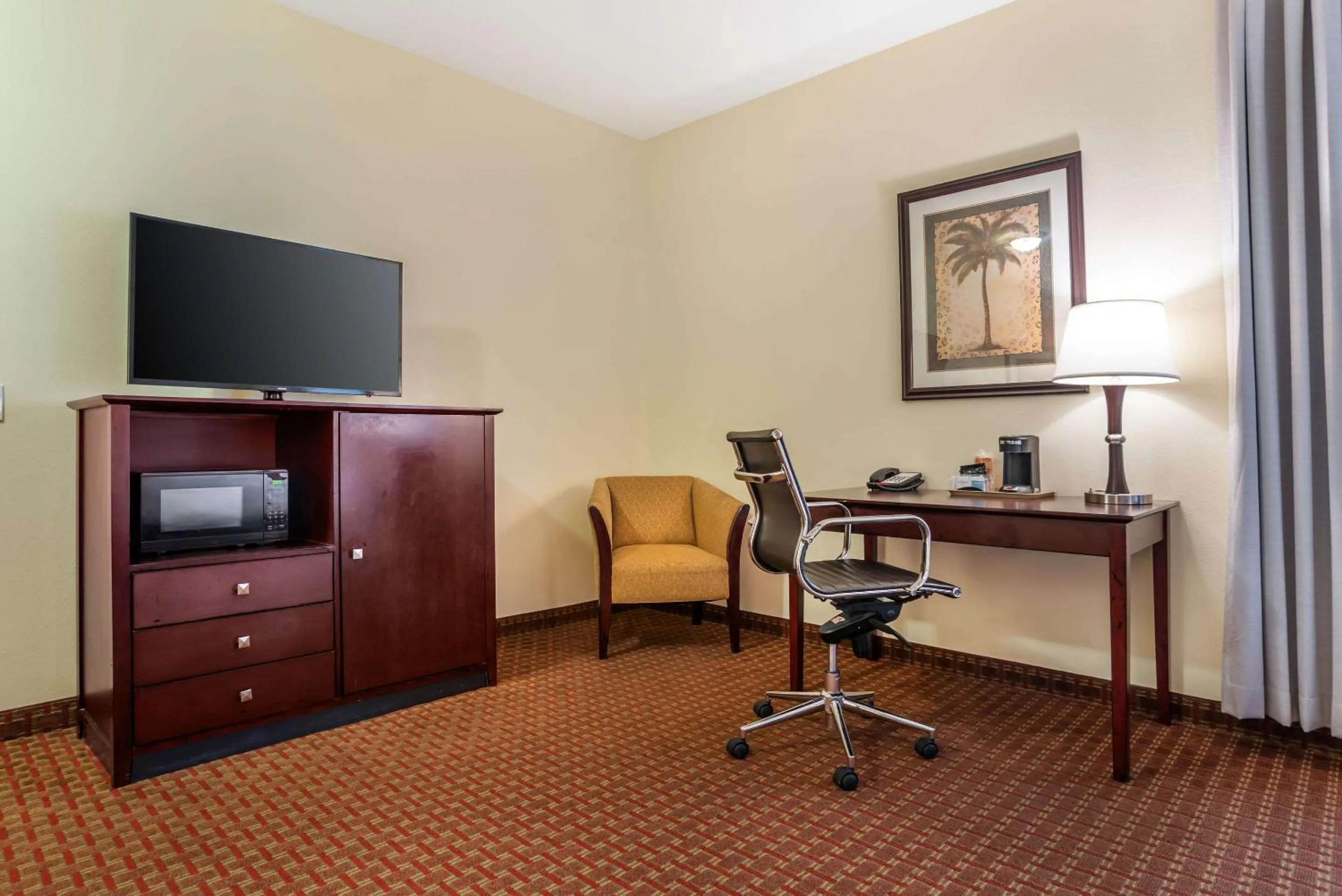 Bedroom in Comfort Inn & Suites Crestview South