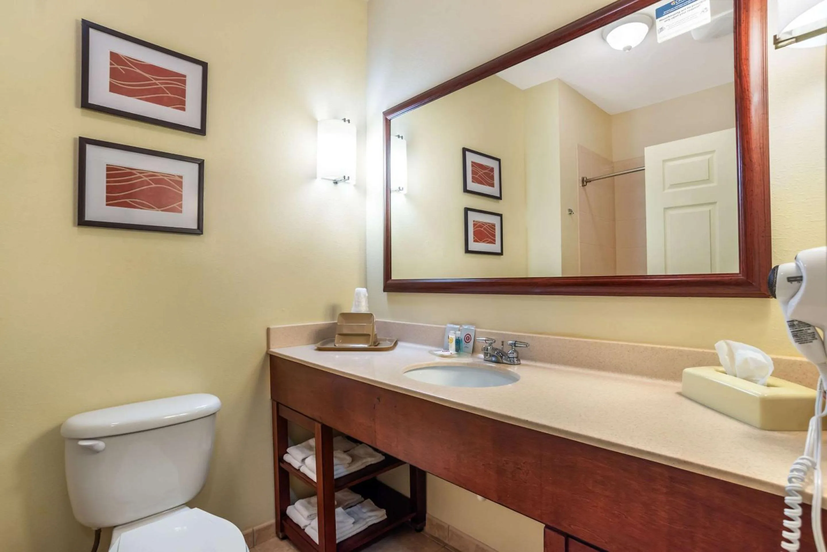 Bedroom in Comfort Inn & Suites Crestview South