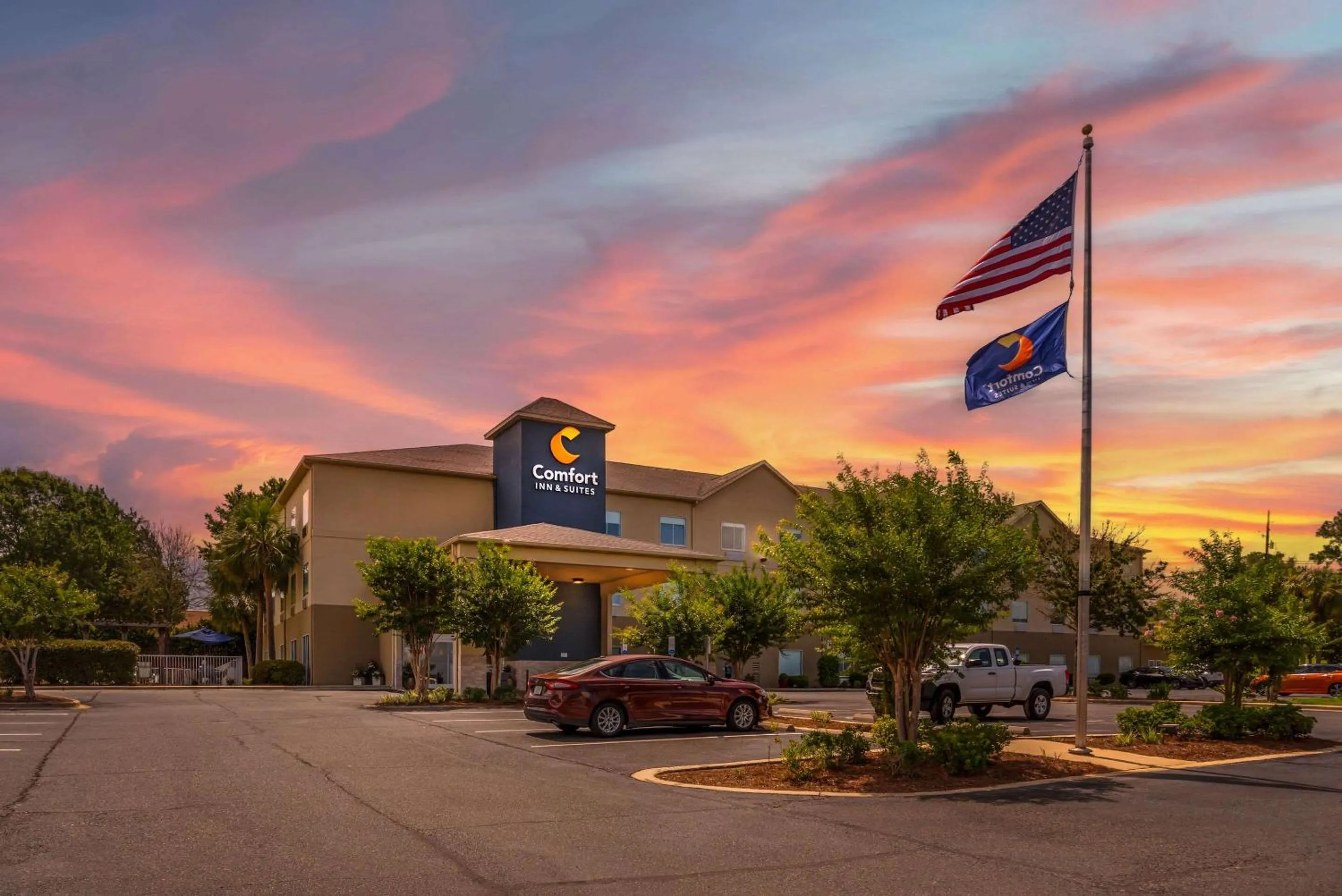 Property building in Comfort Inn & Suites Crestview South