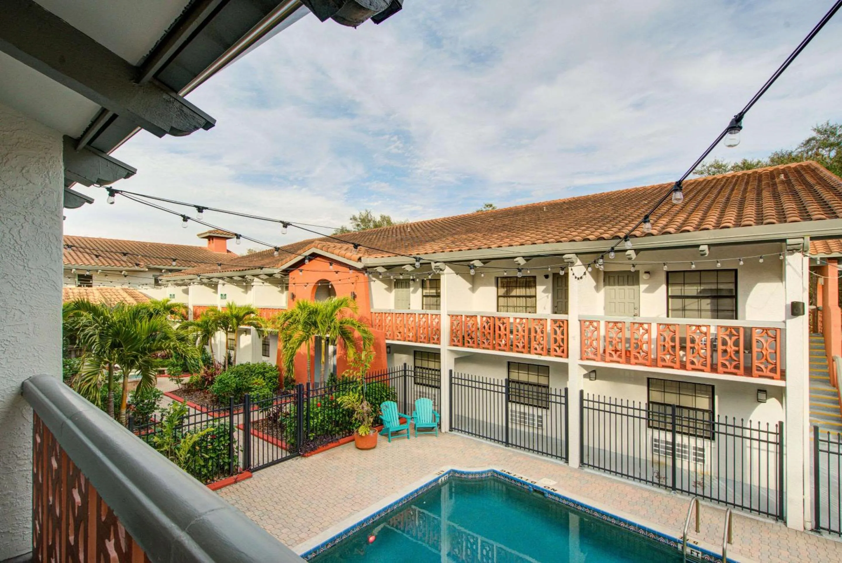 Bedroom in Clarion Pointe Tampa-Brandon Near Fairgrounds and Casino