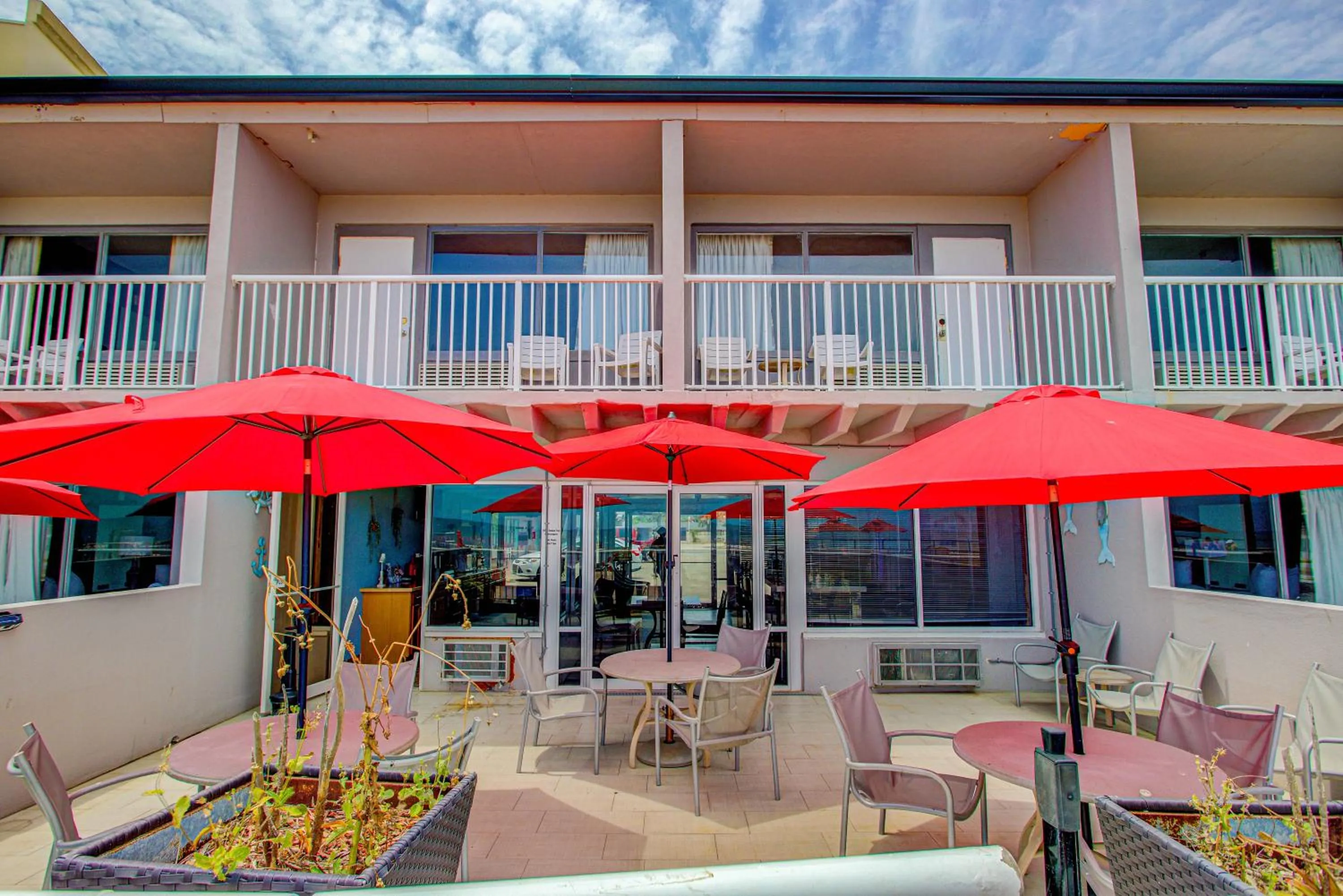 Property building in Beach House Inn