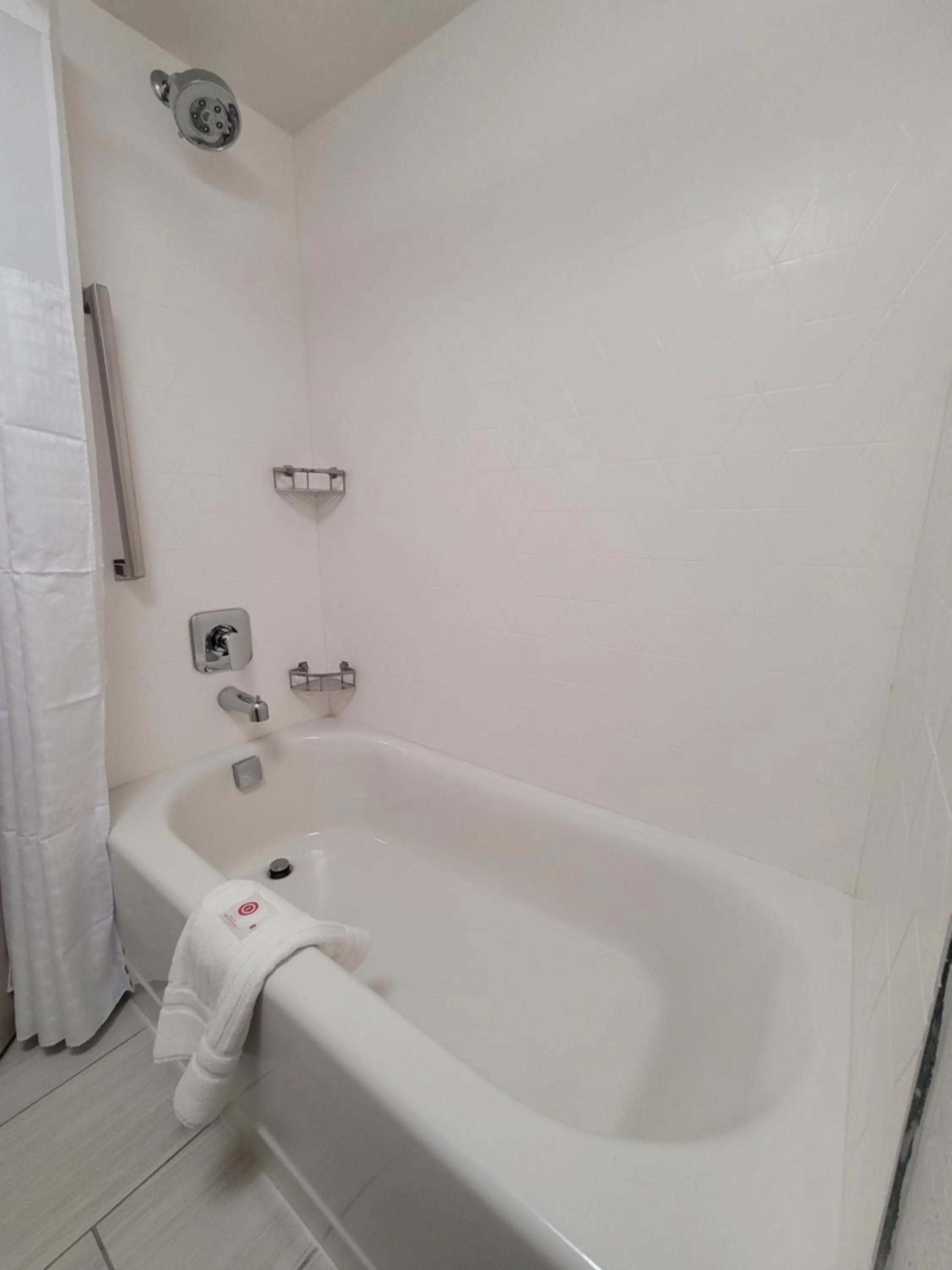 Bathroom in Comfort Inn & Suites Near Universal Orlando Resort-Convention Ctr