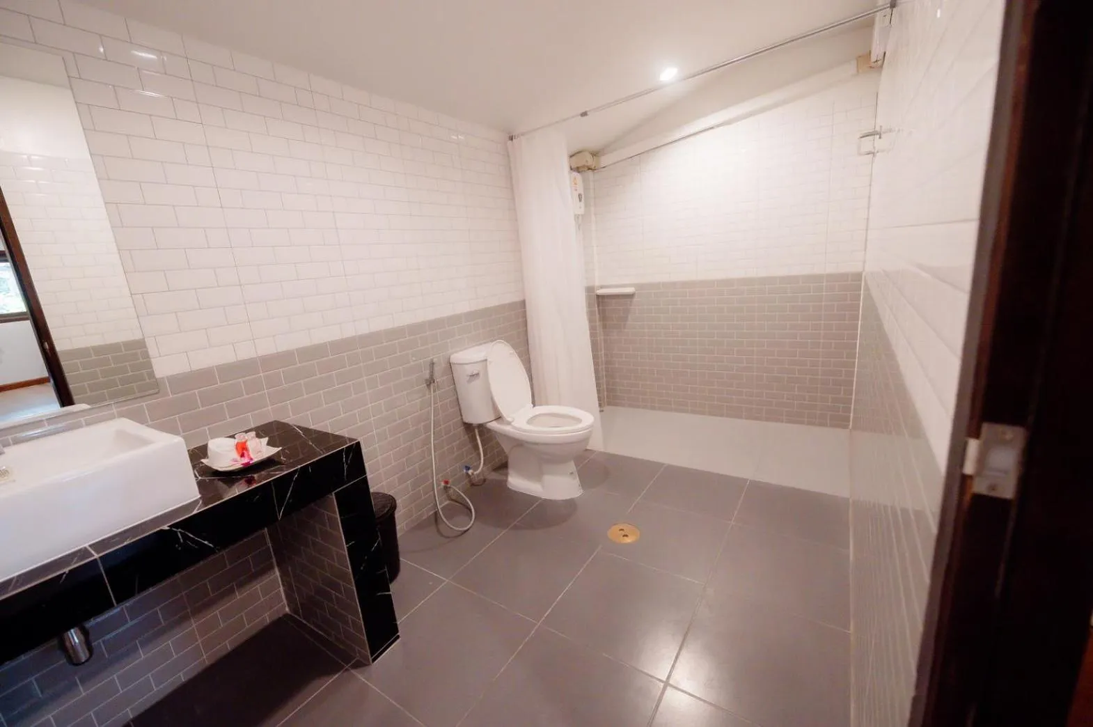 Coconut Grove Hotel Samui