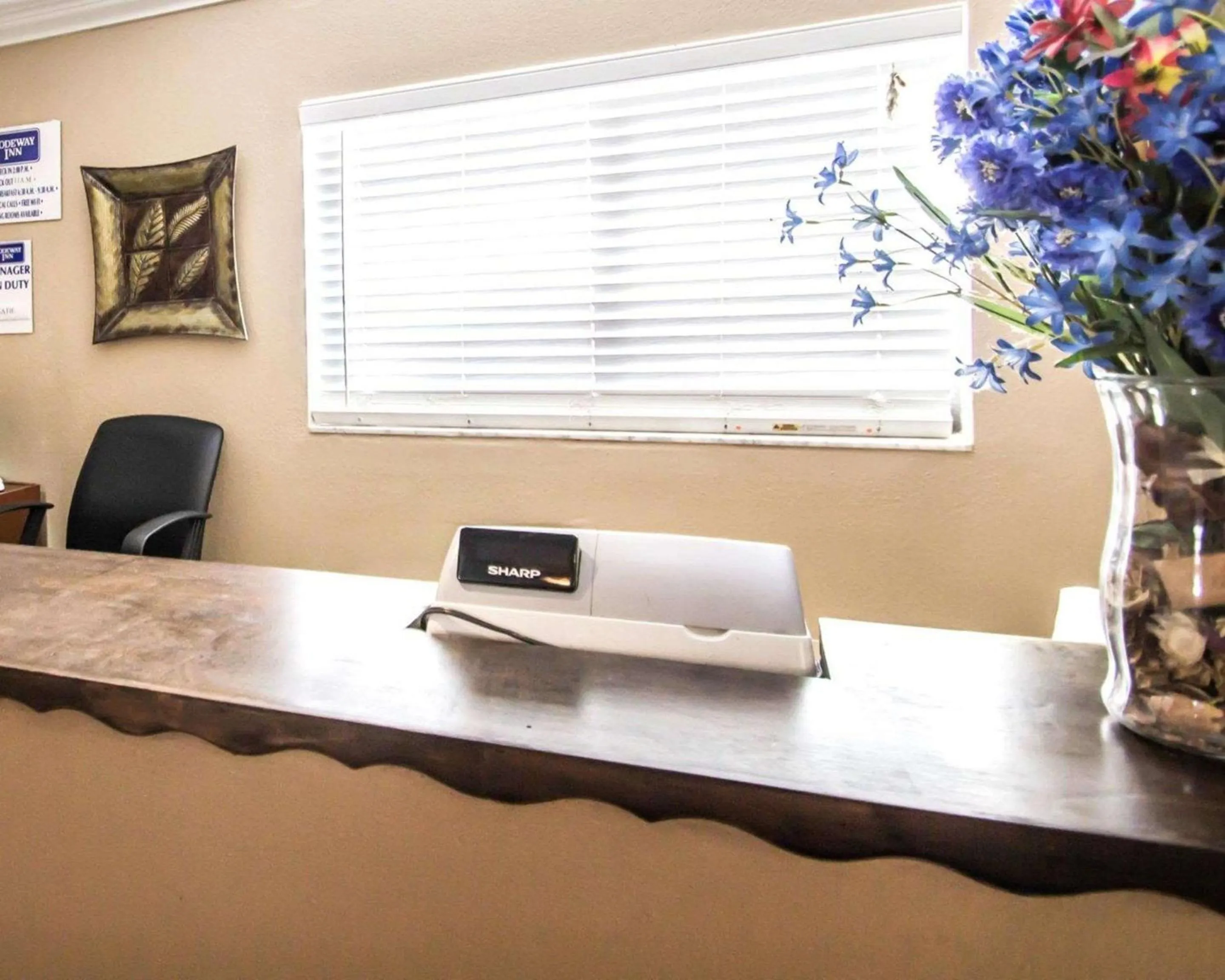 Lobby or reception in Rodeway Inn Apopka South