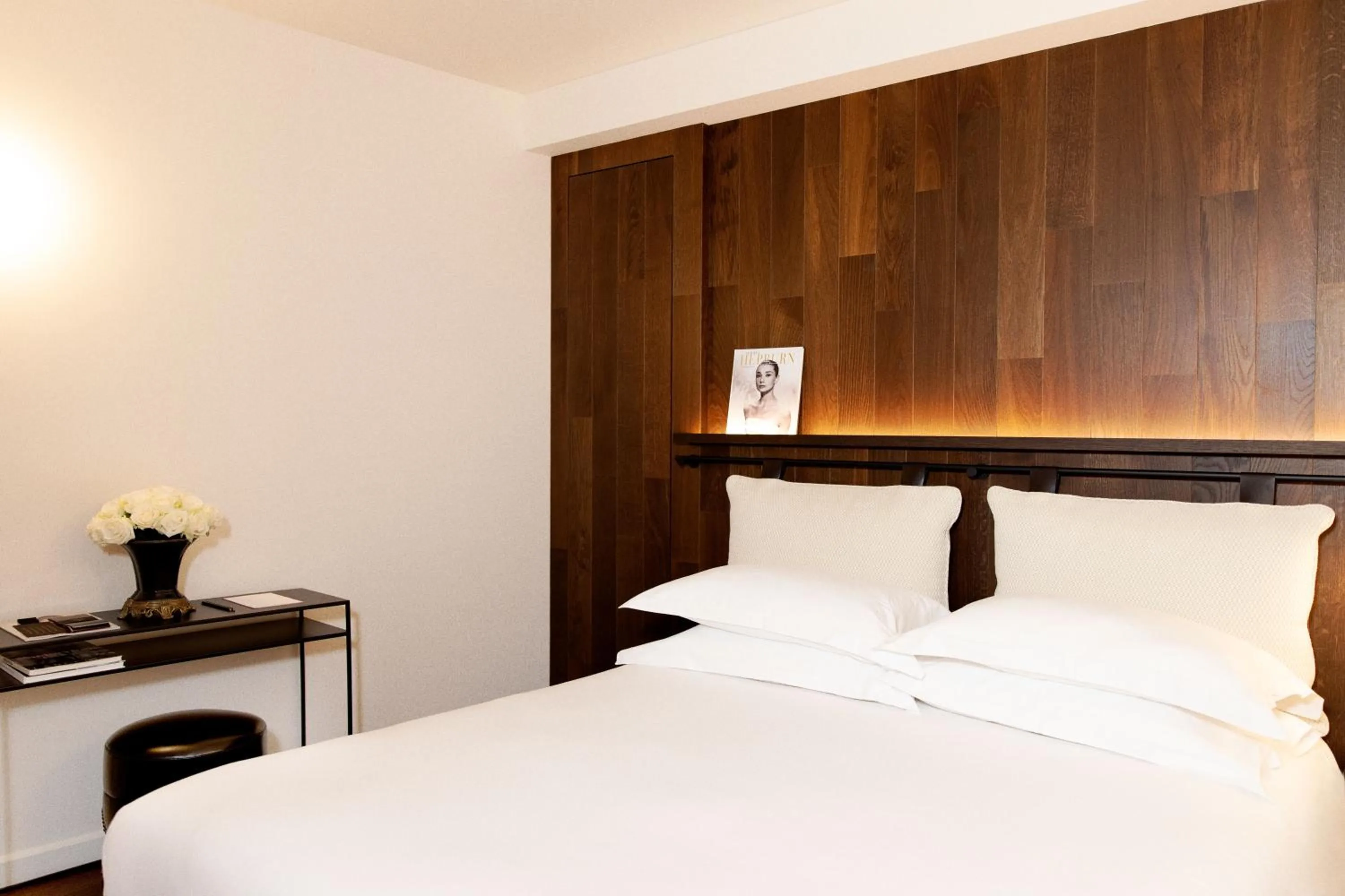 Bedroom, Bed in Hôtel Bourg Tibourg - Paris Marais