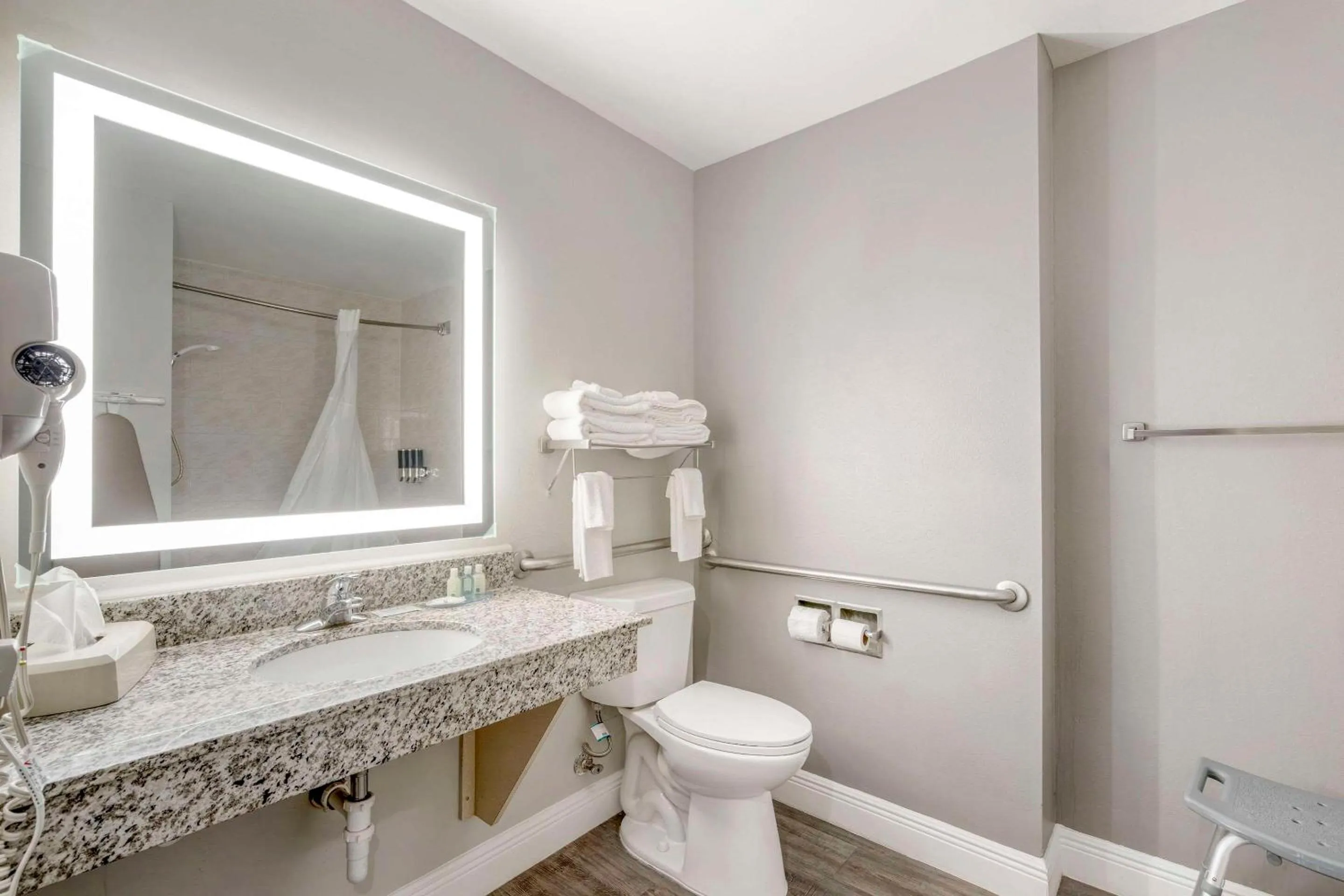 Bedroom in Quality Inn Conference Center at Citrus Hills