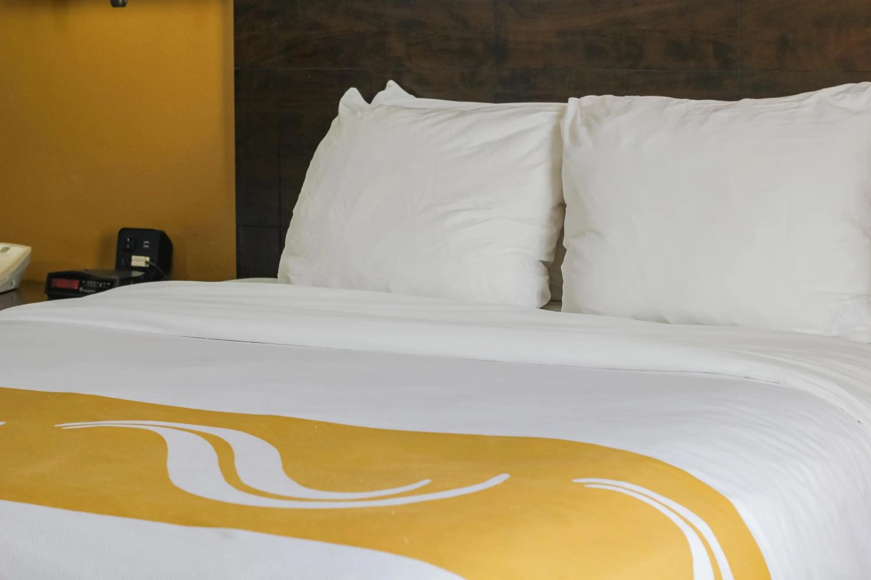 Bedroom, Bed in Quality Inn Conference Center at Citrus Hills