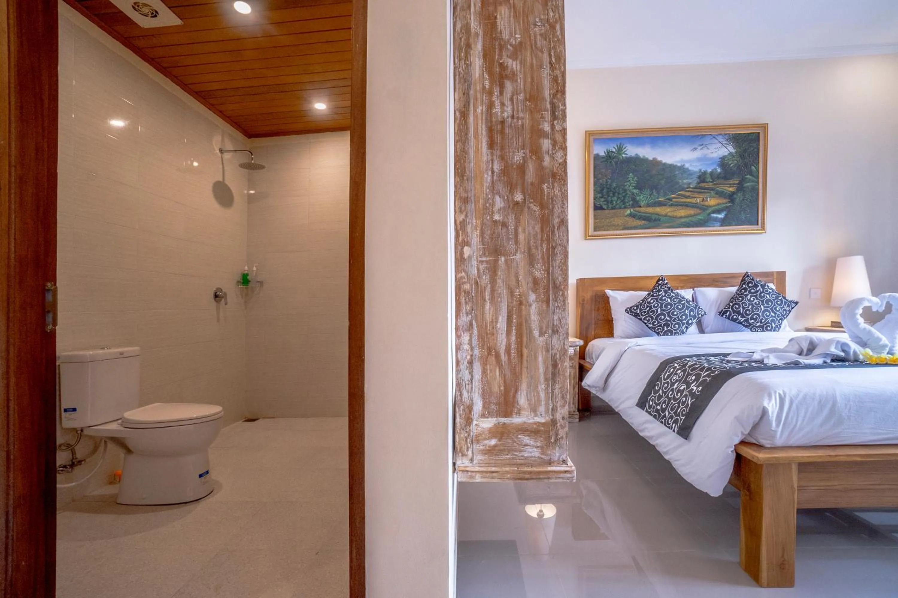 Toilet, Bed in Saka House