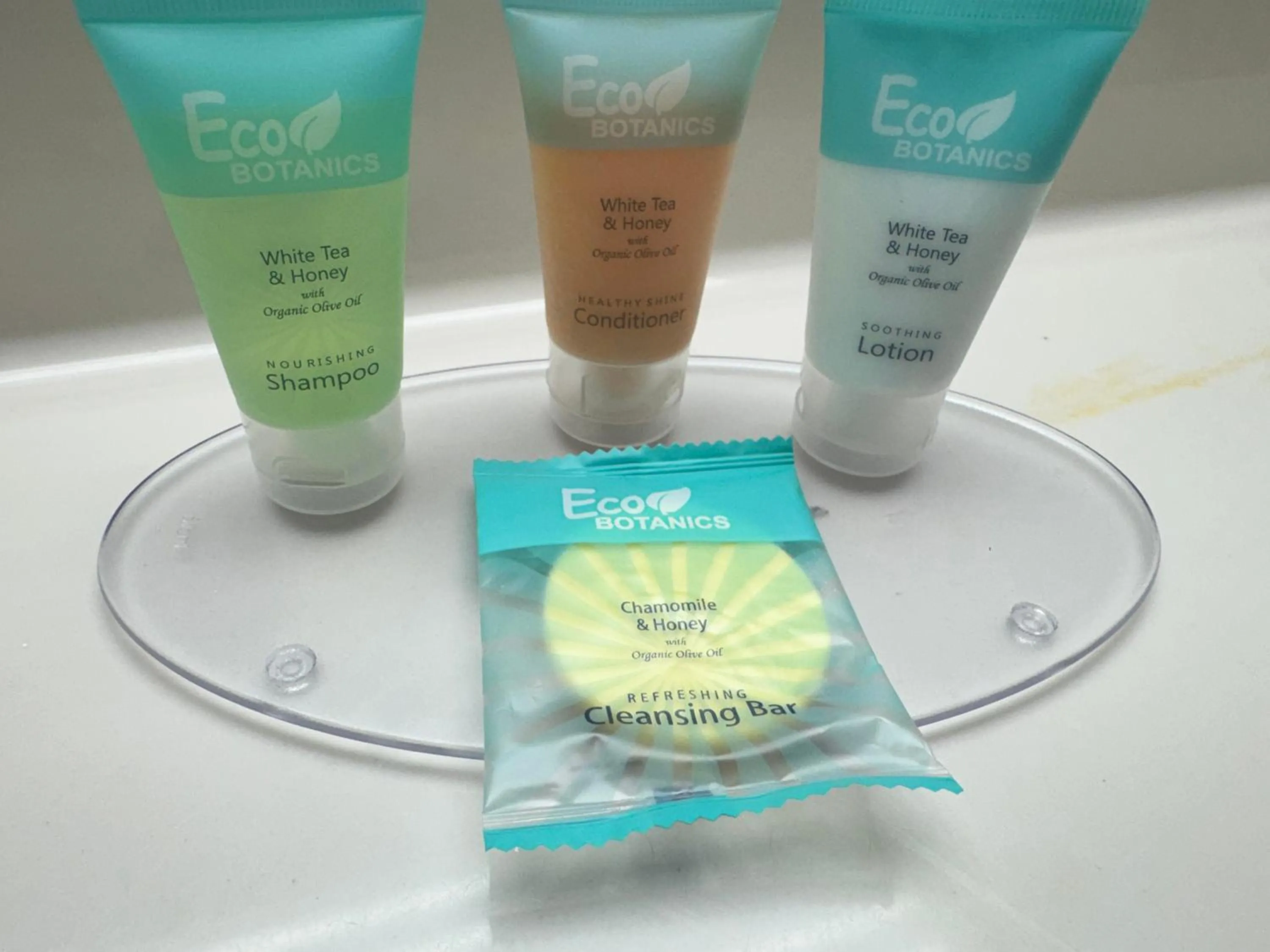 Bathroom in Barclay Hotel Atlanta Downtown