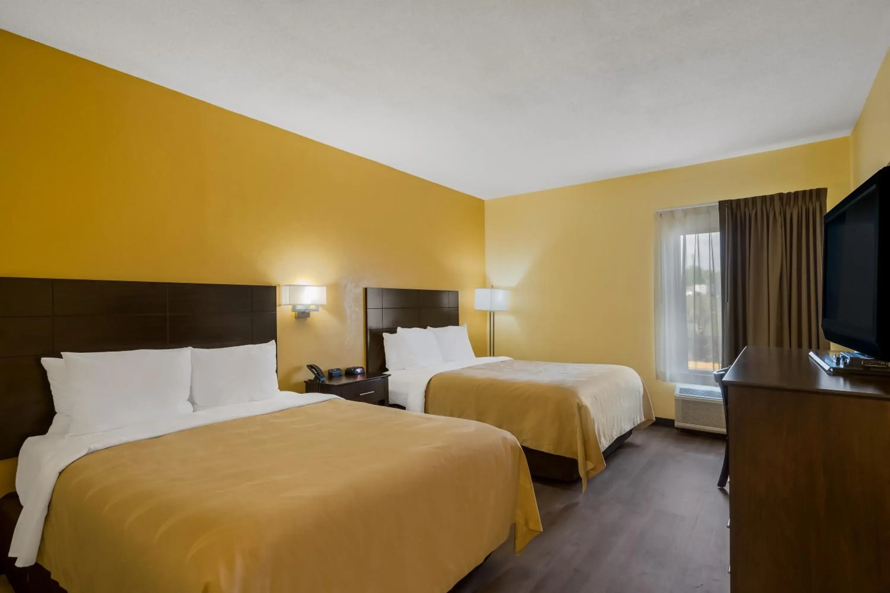 Queen Room with Two Queen Beds - Accessible/Non-Smoking in Quality Inn Jefferson at I-85 Queen Room with Two Queen Beds - Accessible/Non-Smoking in Quality Inn Jefferson at I-85