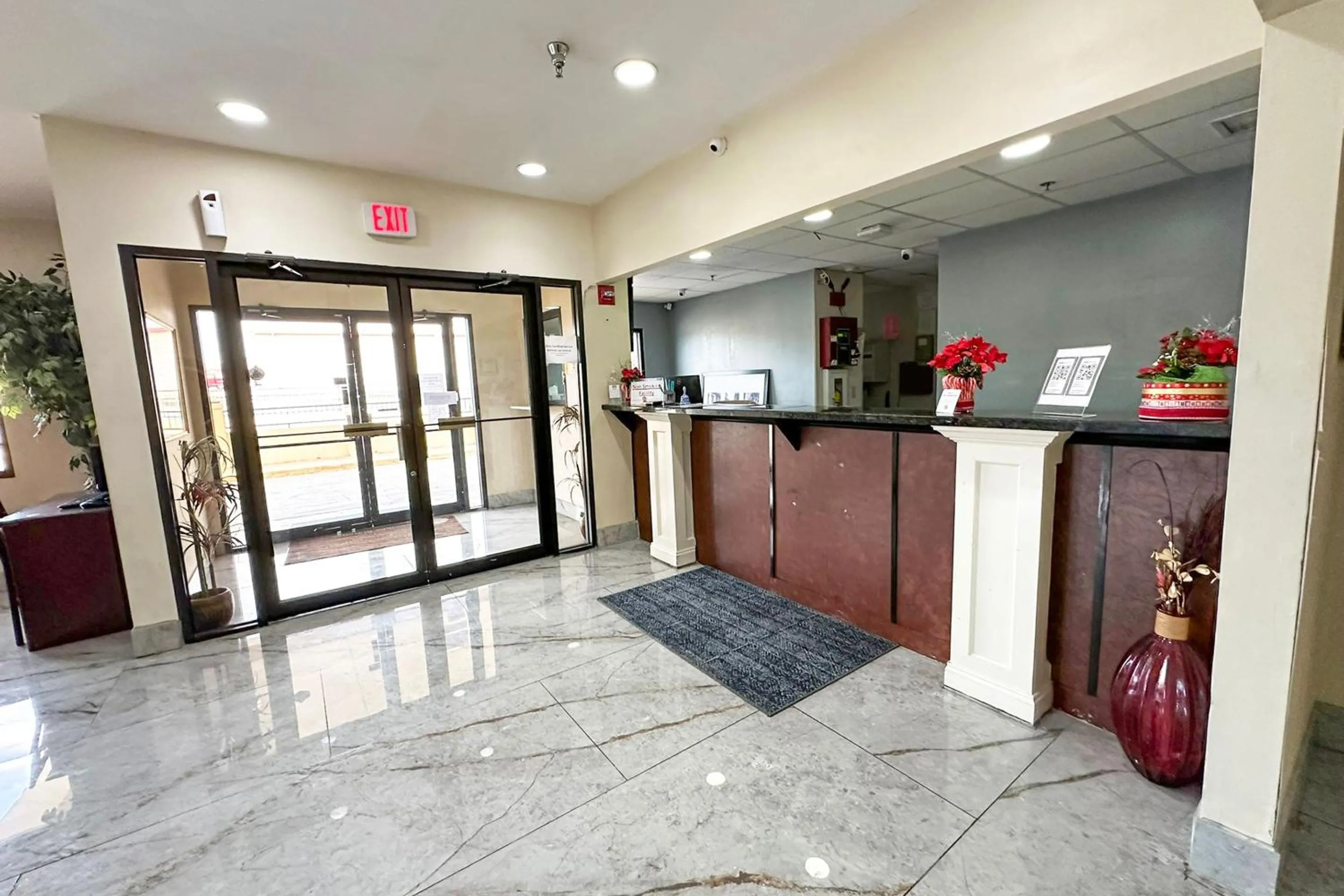 Lobby or reception in OYO Hotel Rome West GA