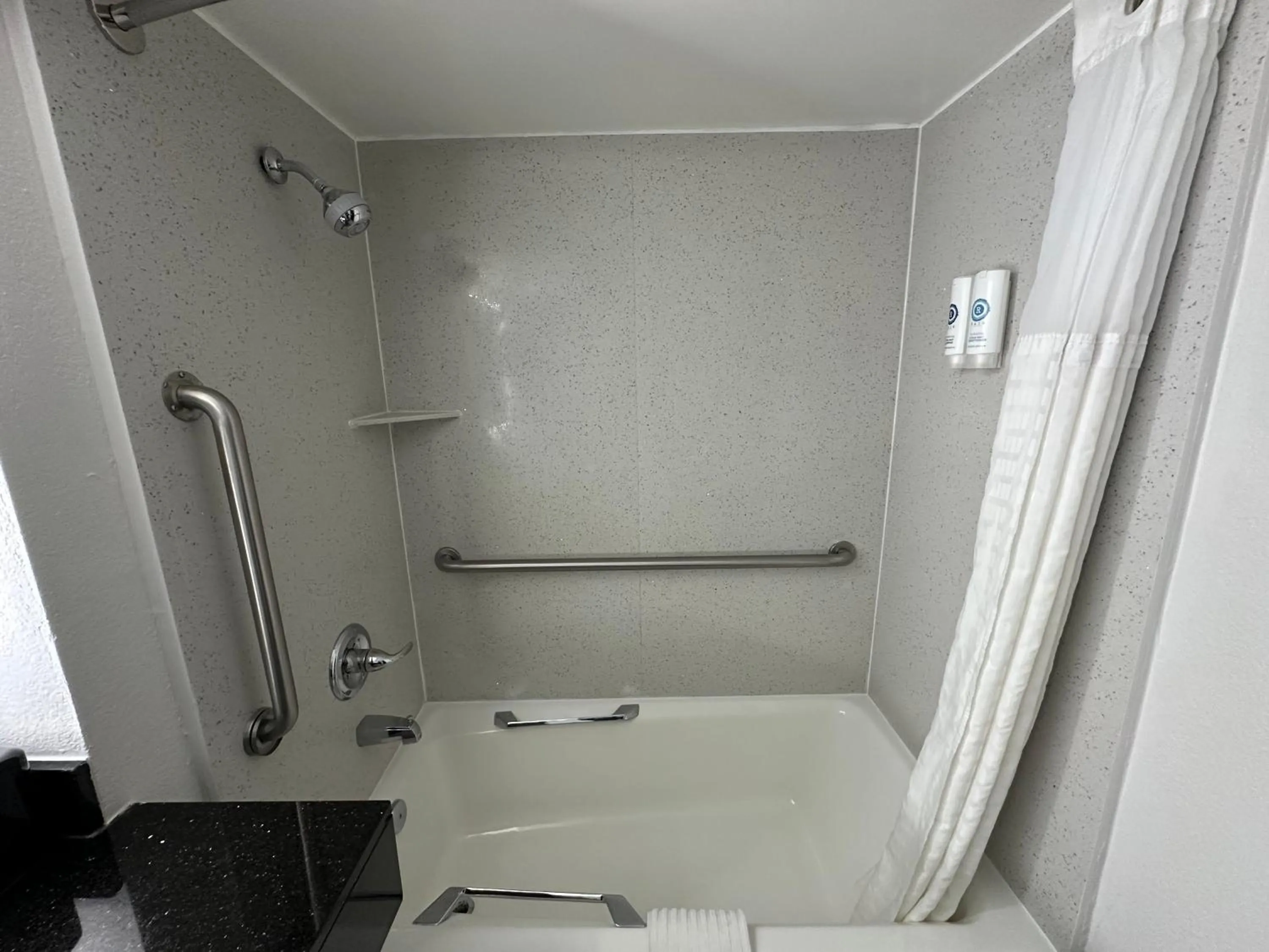 Shower in Comfort Inn Conyers