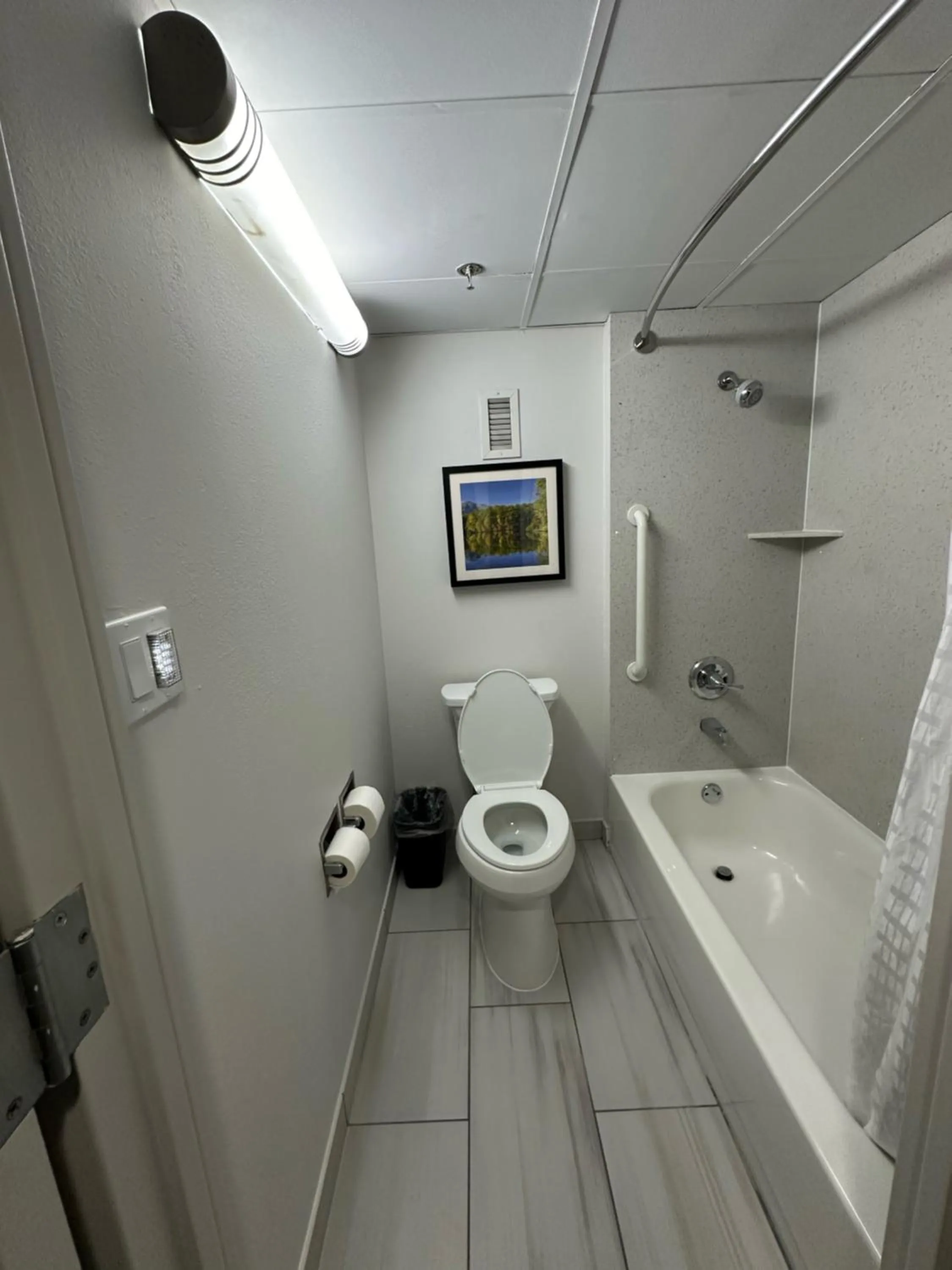 Bathroom in Comfort Inn Conyers