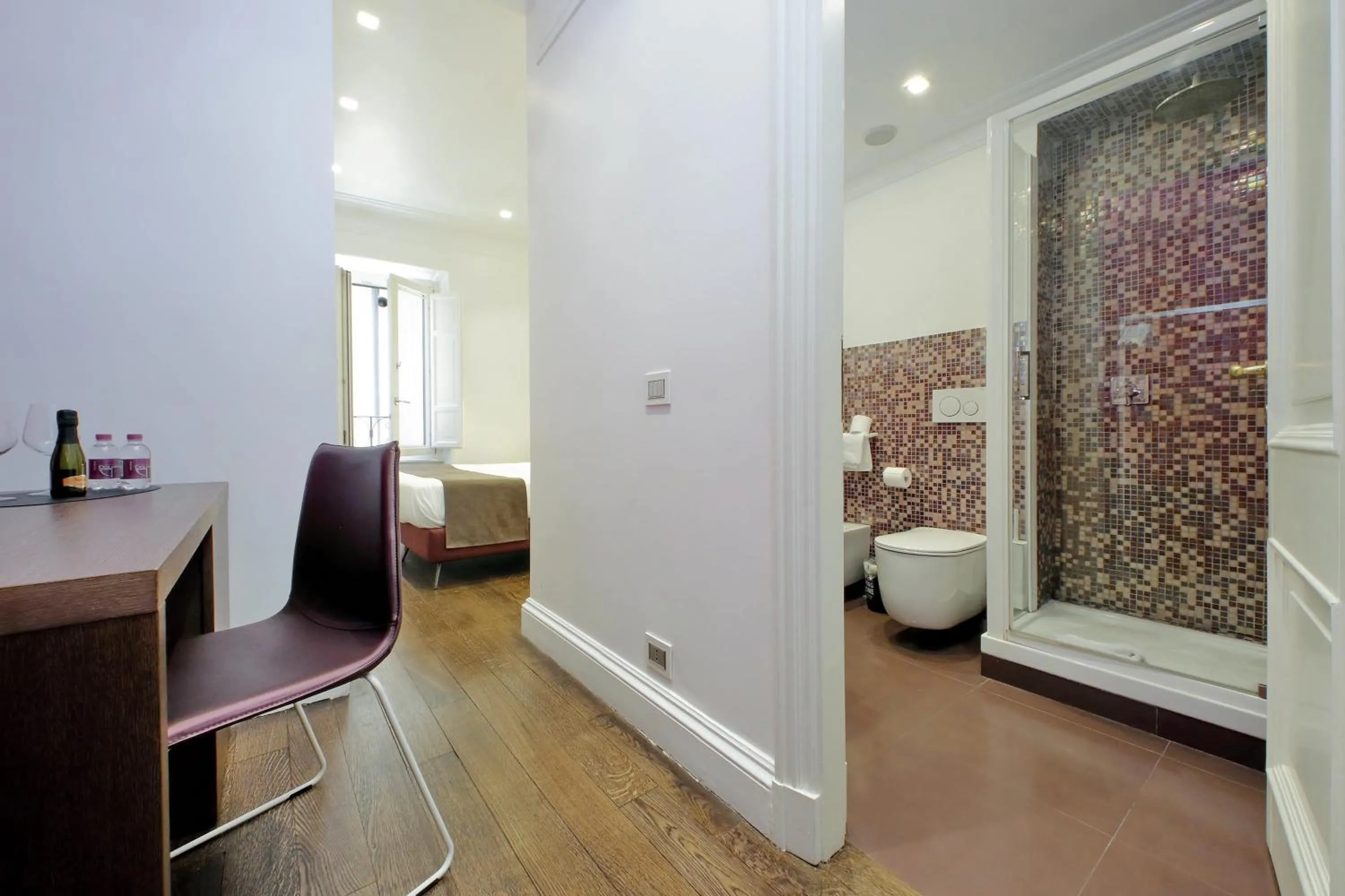 Bathroom in Youroom Carrozze