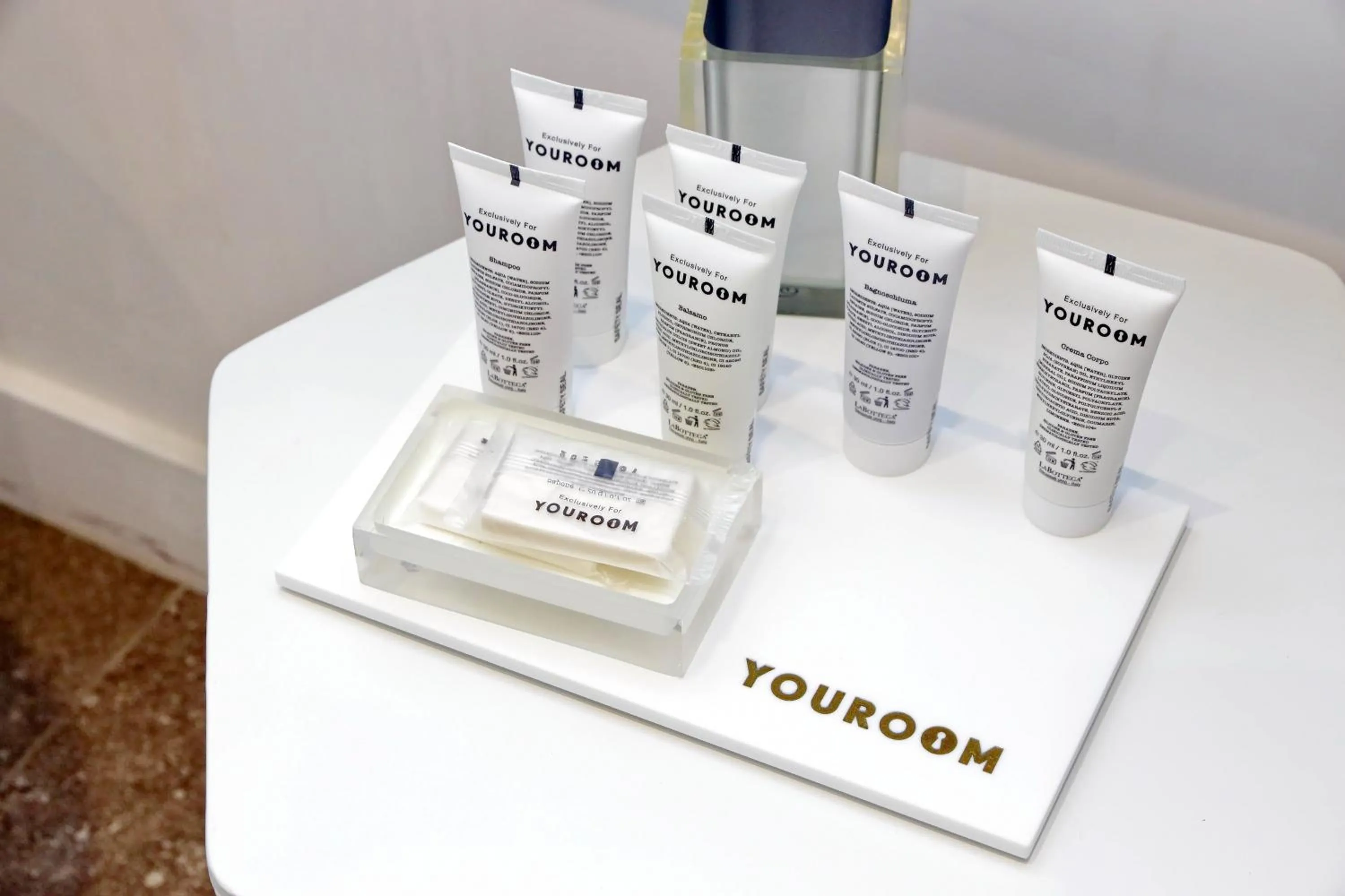 Bathroom in Youroom Carrozze